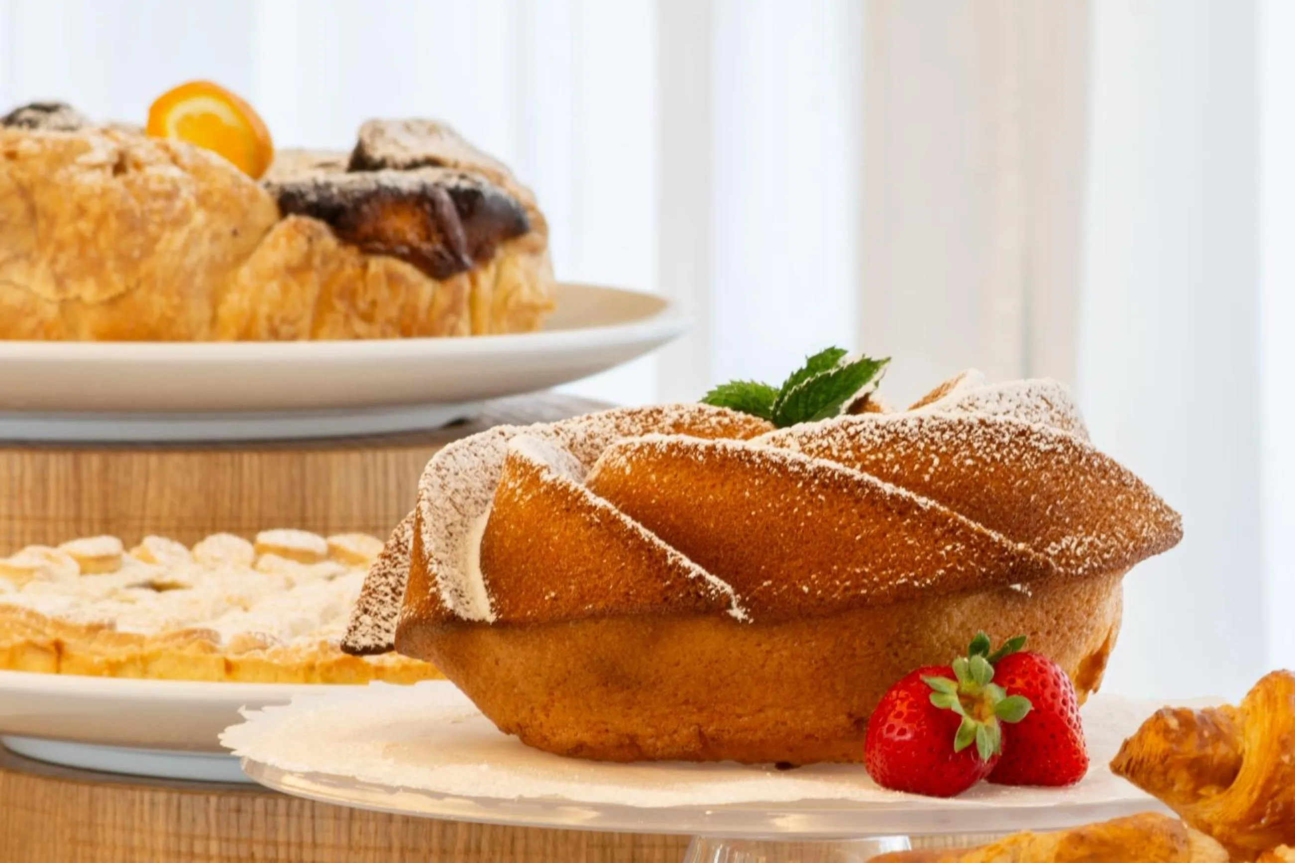 Food and drinks in Hotel Montecarlo 3 Stelle Superior