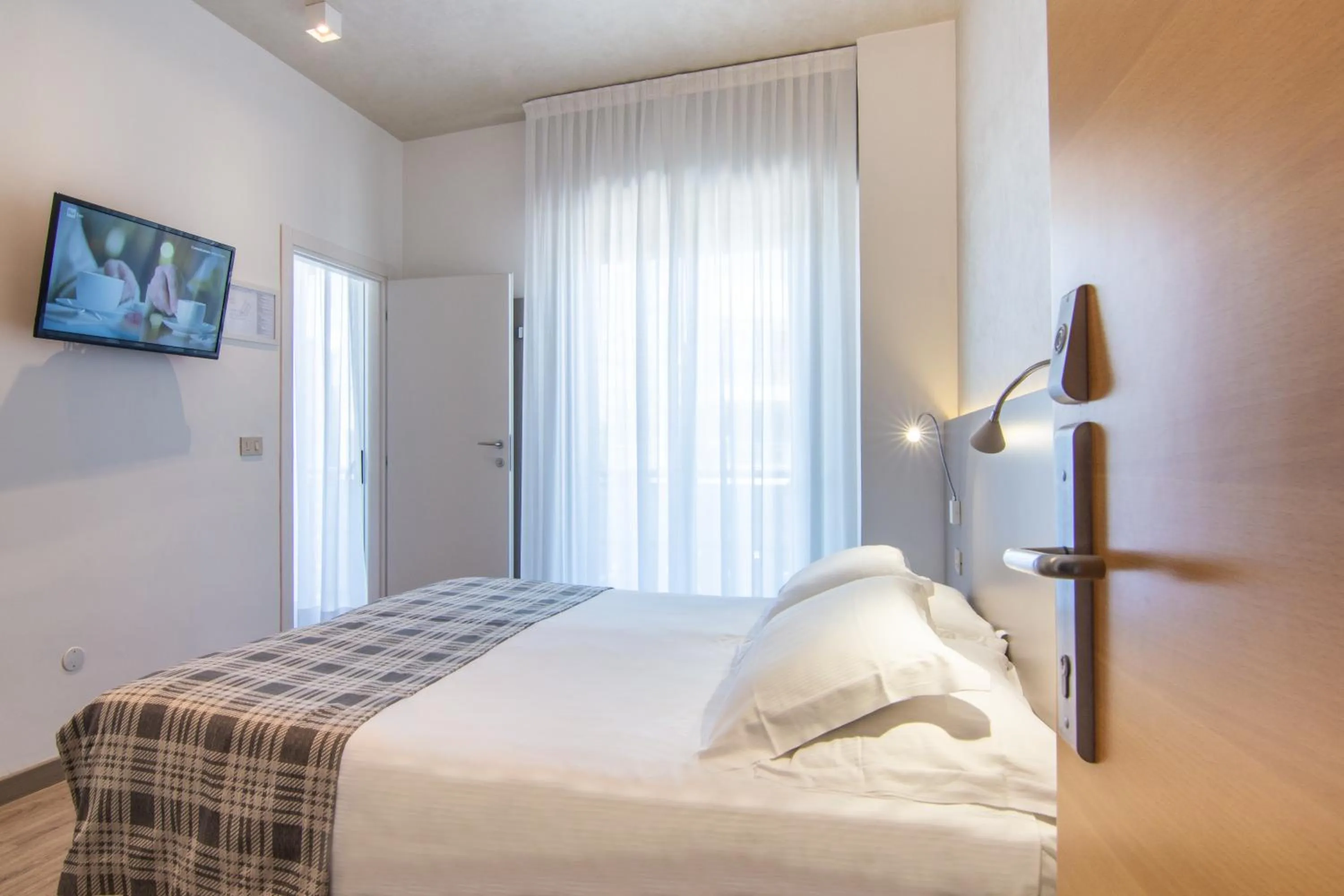 Bed in Hotel Montecarlo 3 Stelle Superior