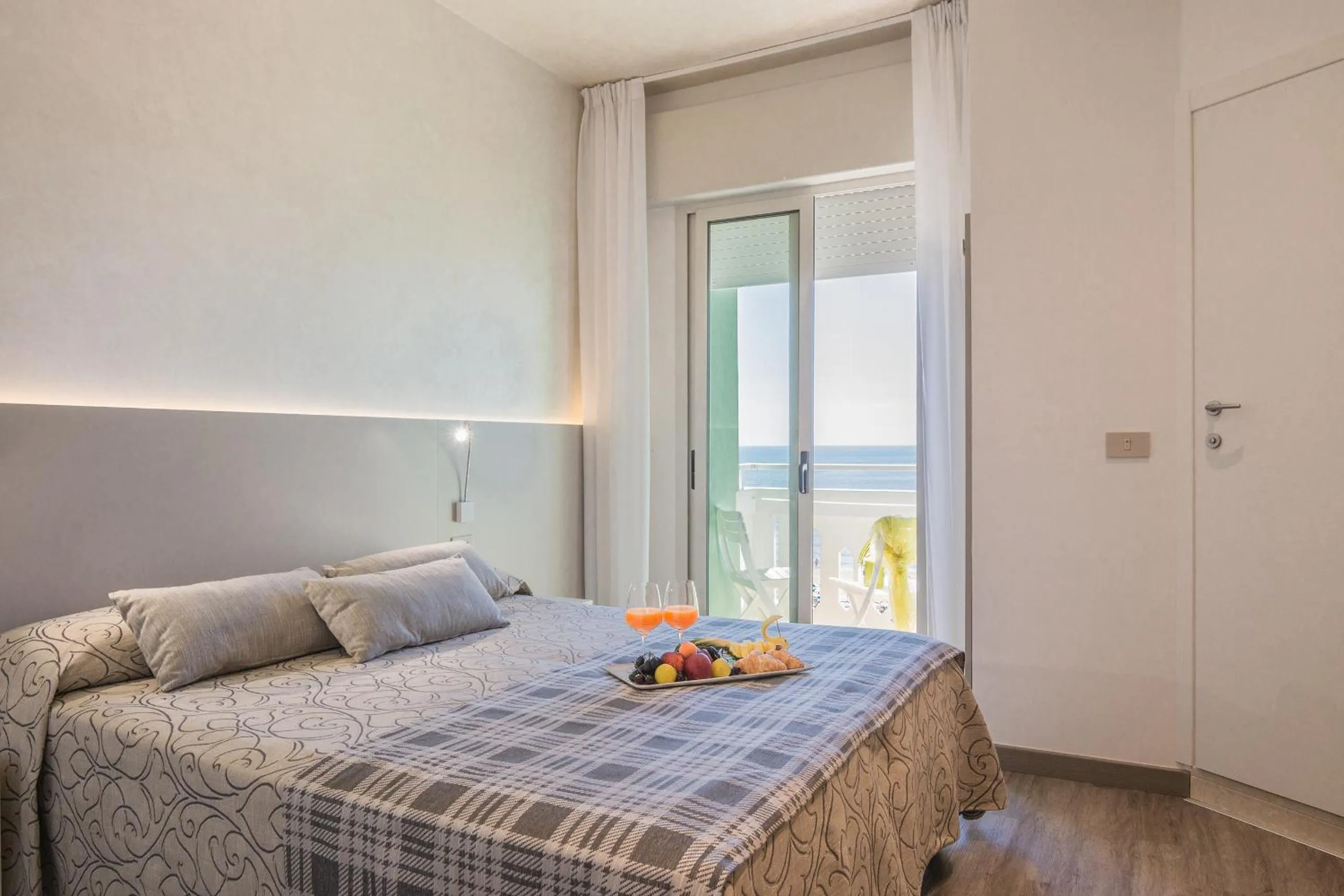 Bed in Hotel Montecarlo 3 Stelle Superior