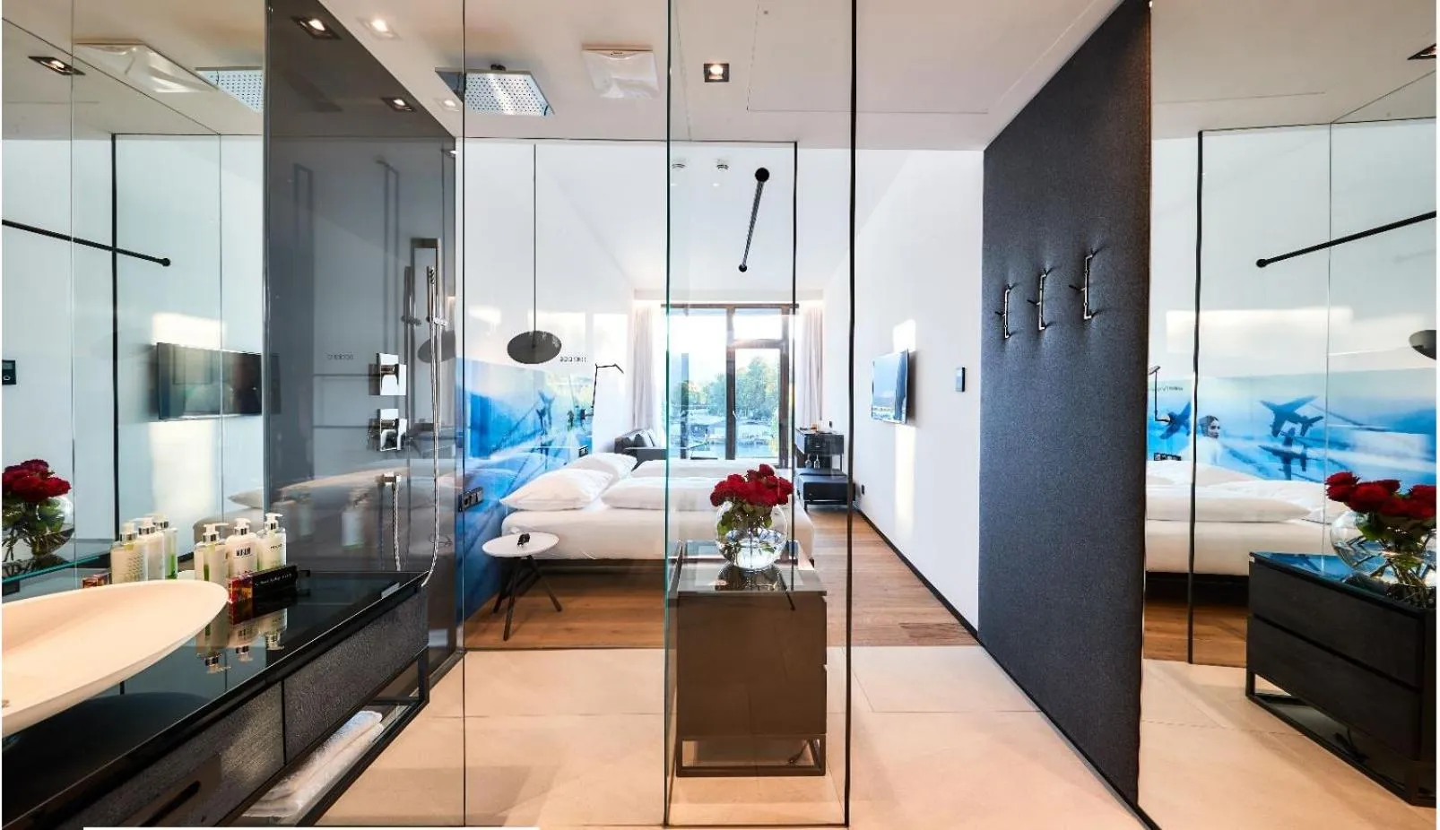 Shower, Bed in Scalaria Sunset Wing