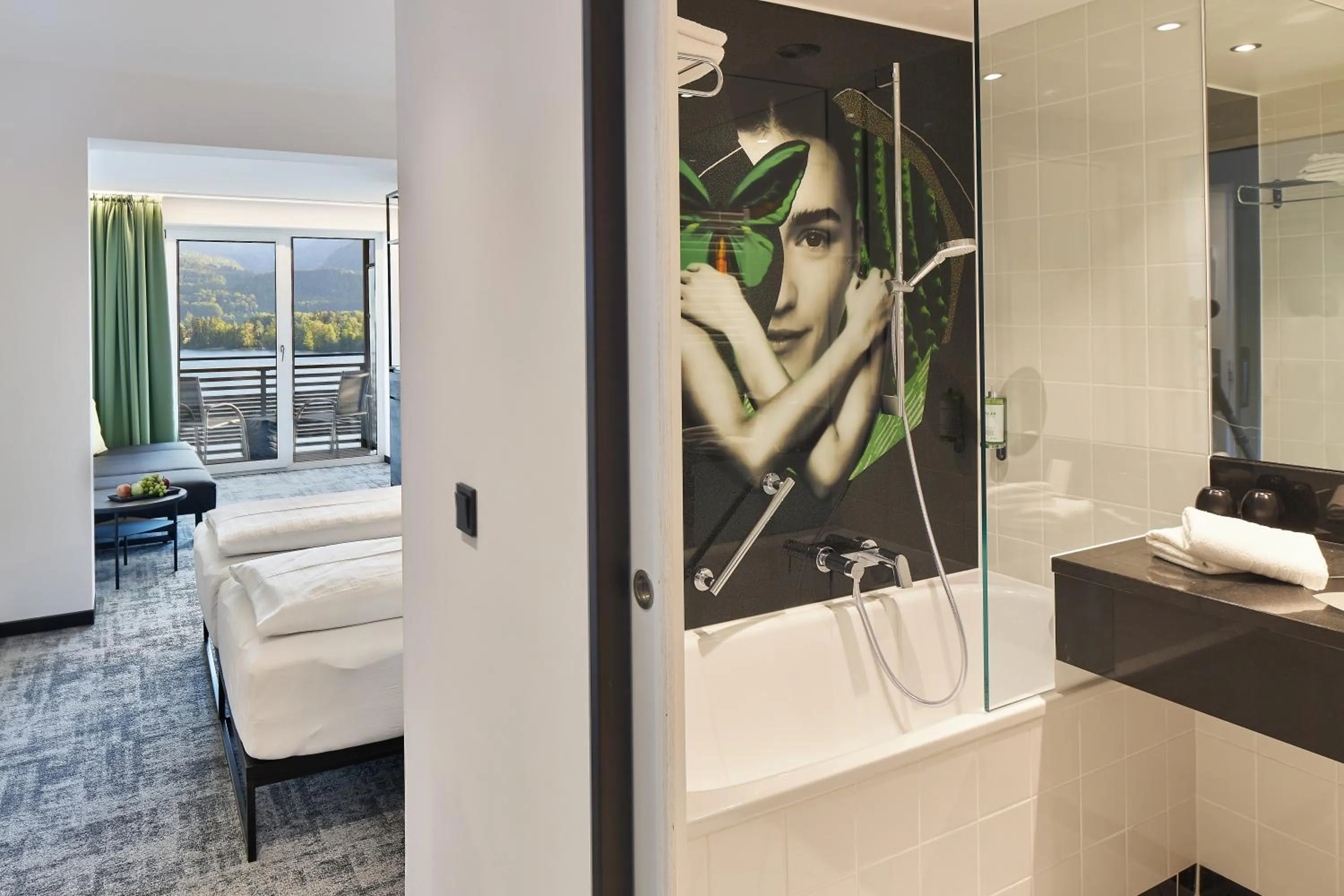 Bathroom, Bed in Scalaria Sunset Wing