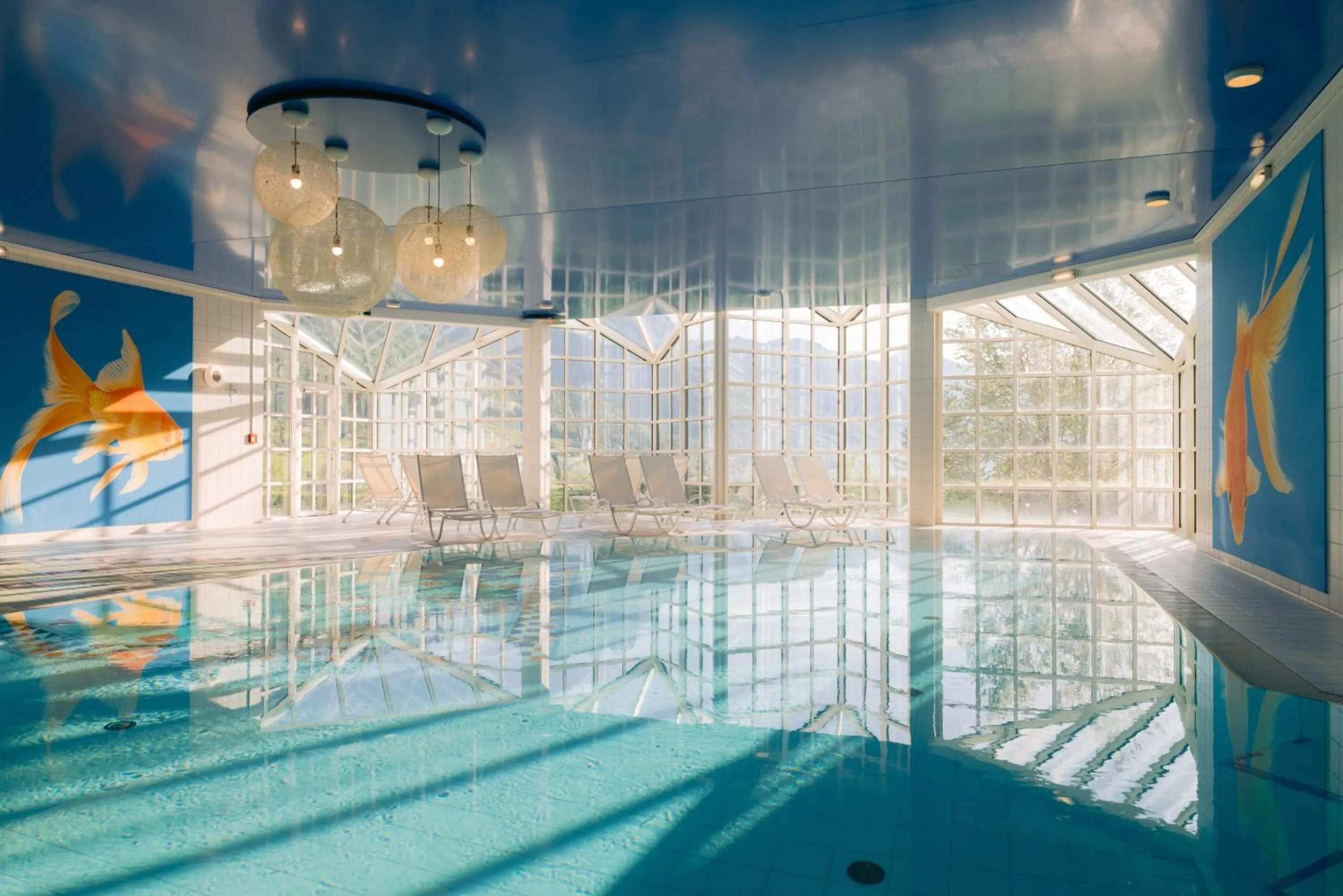 Swimming pool in MONDI Chalets am Grundlsee