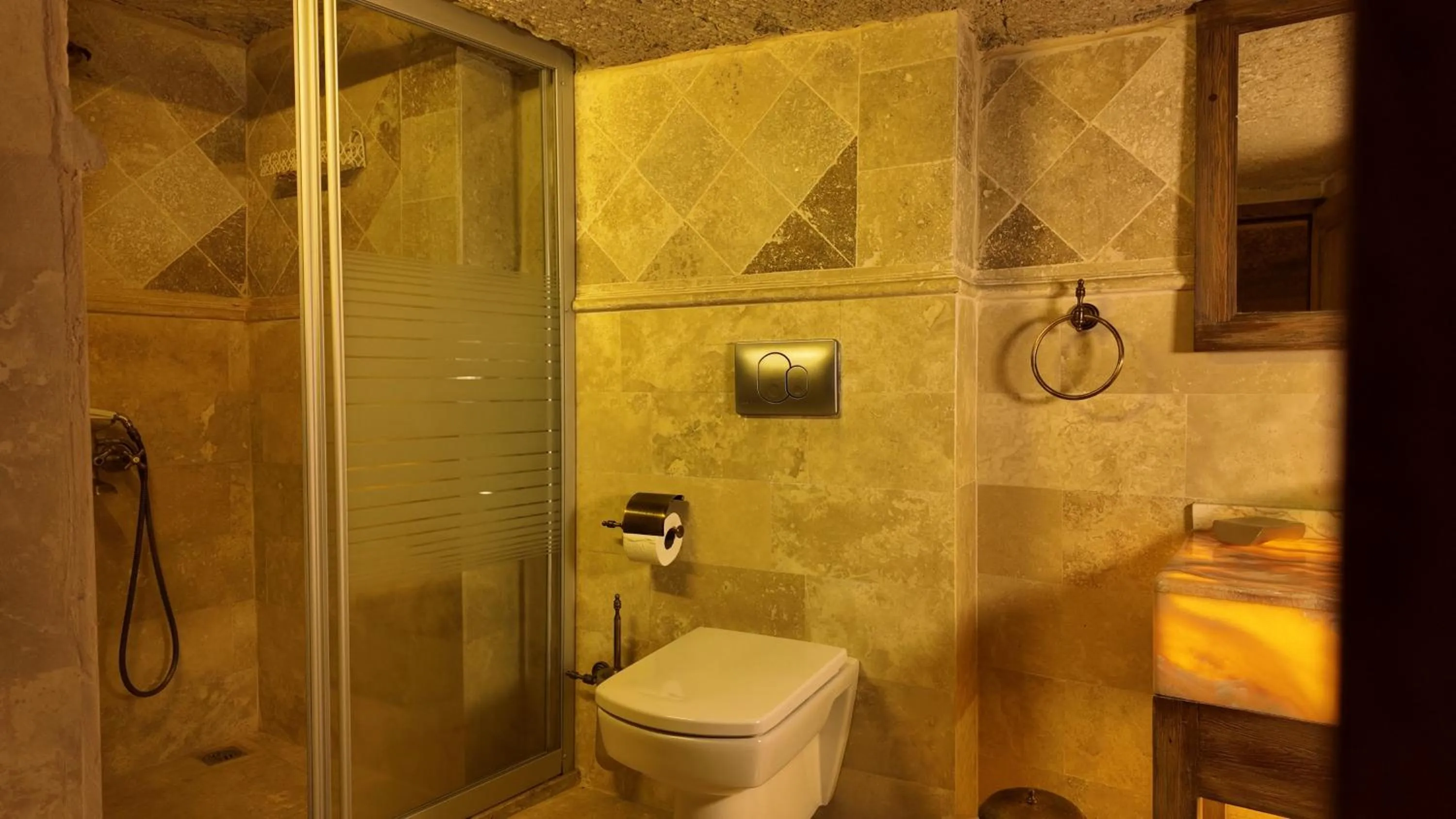 Shower in Iris Cave Cappadocia