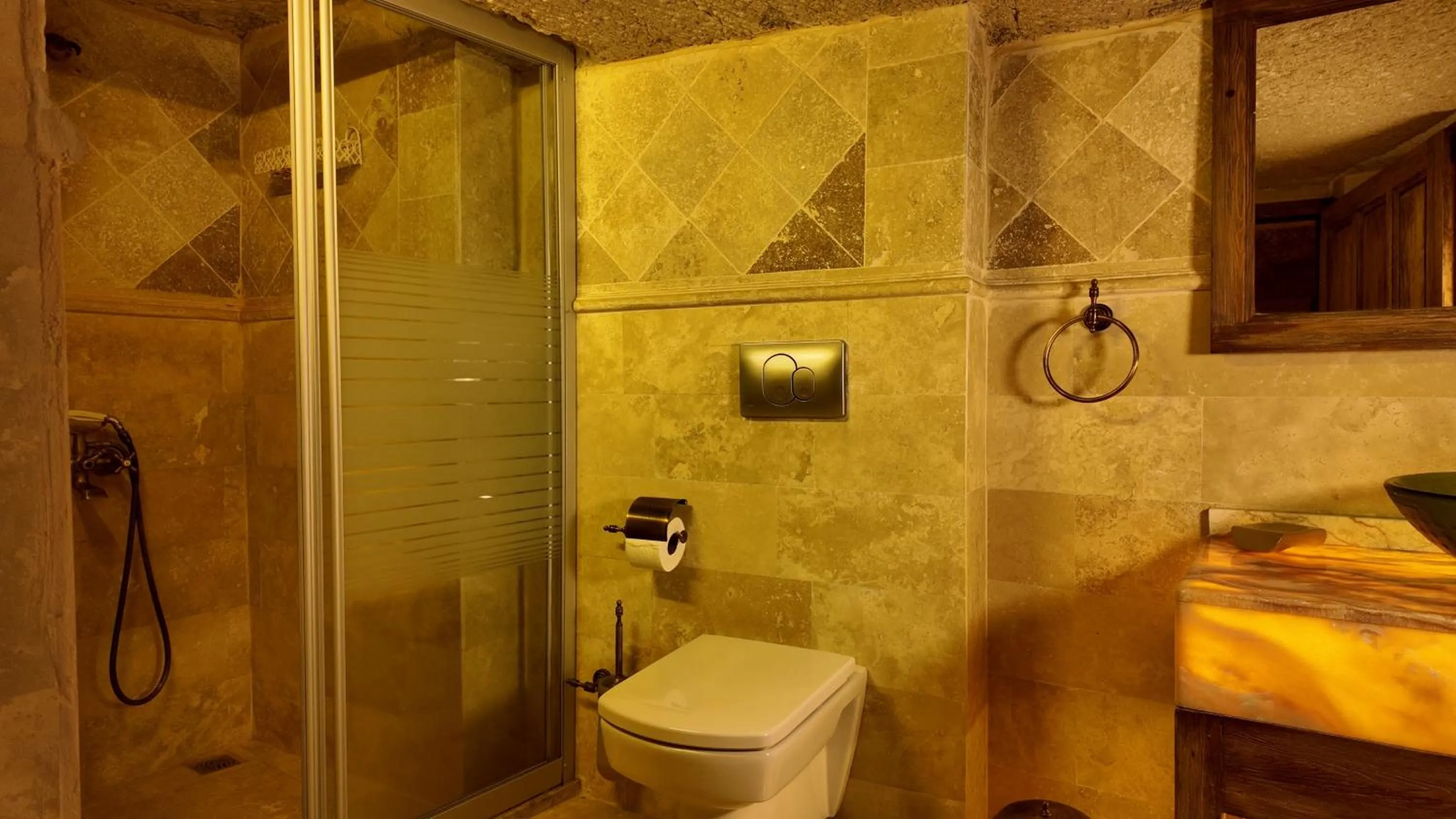 Shower in Iris Cave Cappadocia