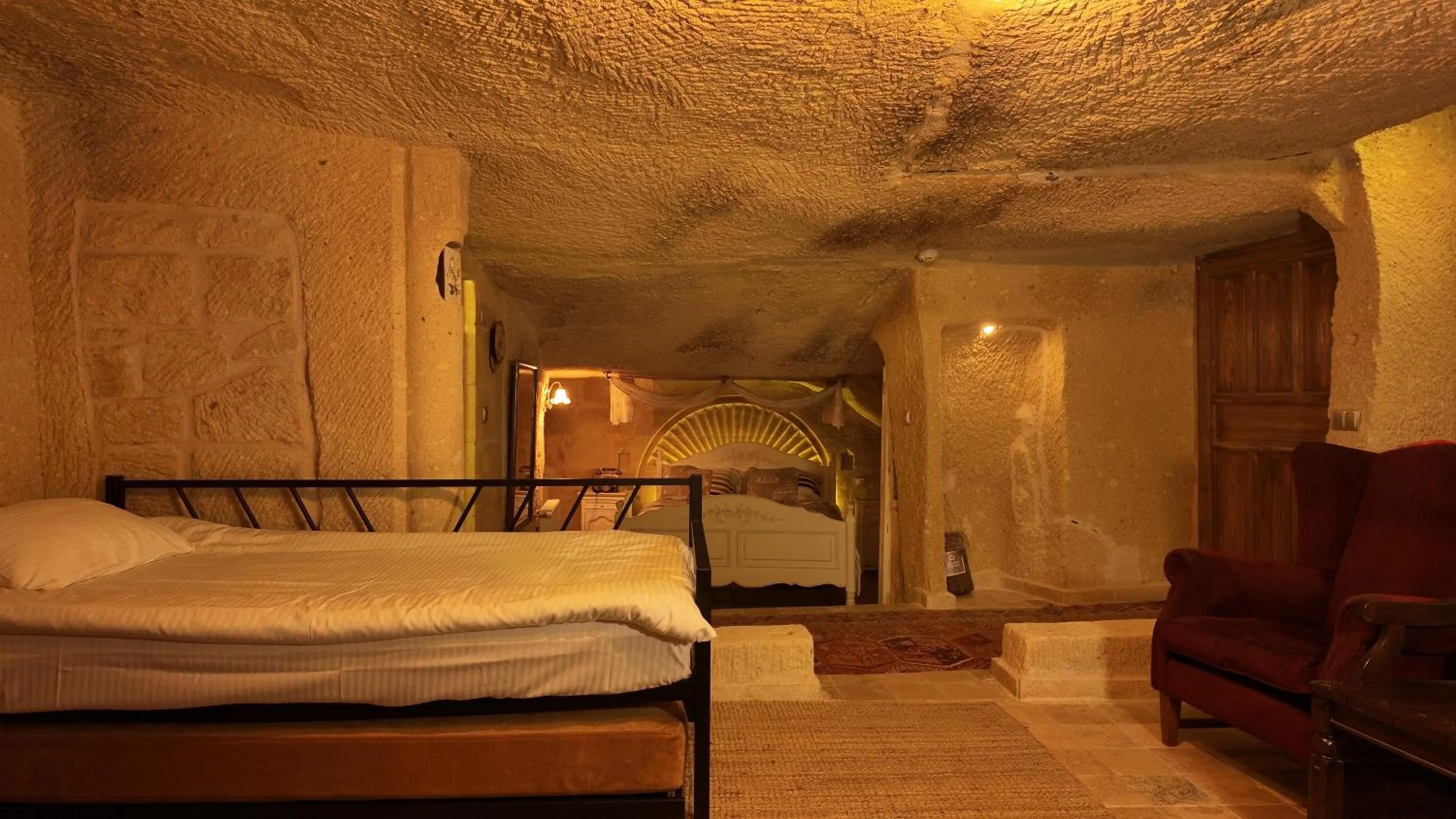 Bed in Iris Cave Cappadocia