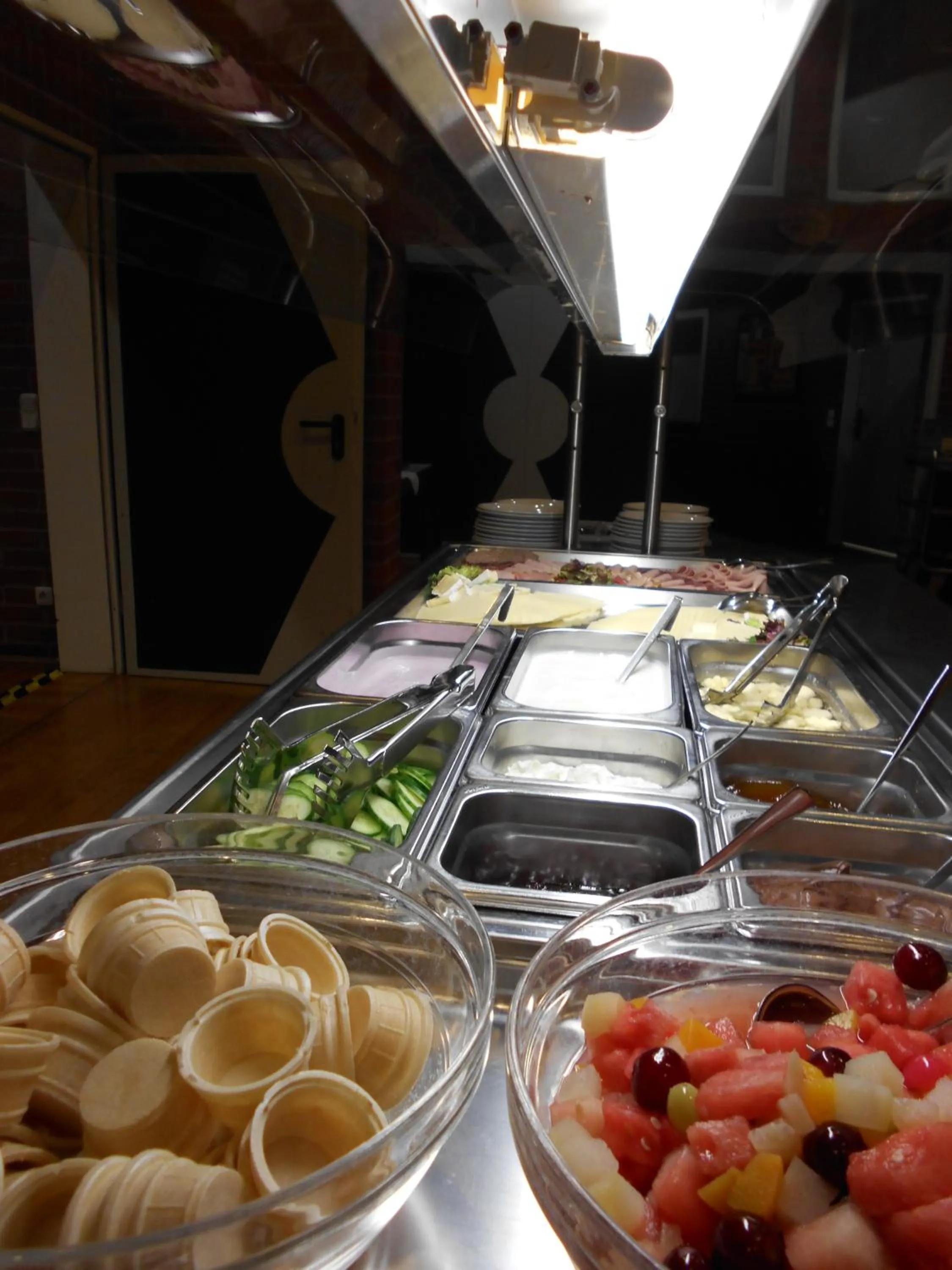 Buffet breakfast in Jugendherberge Bonn