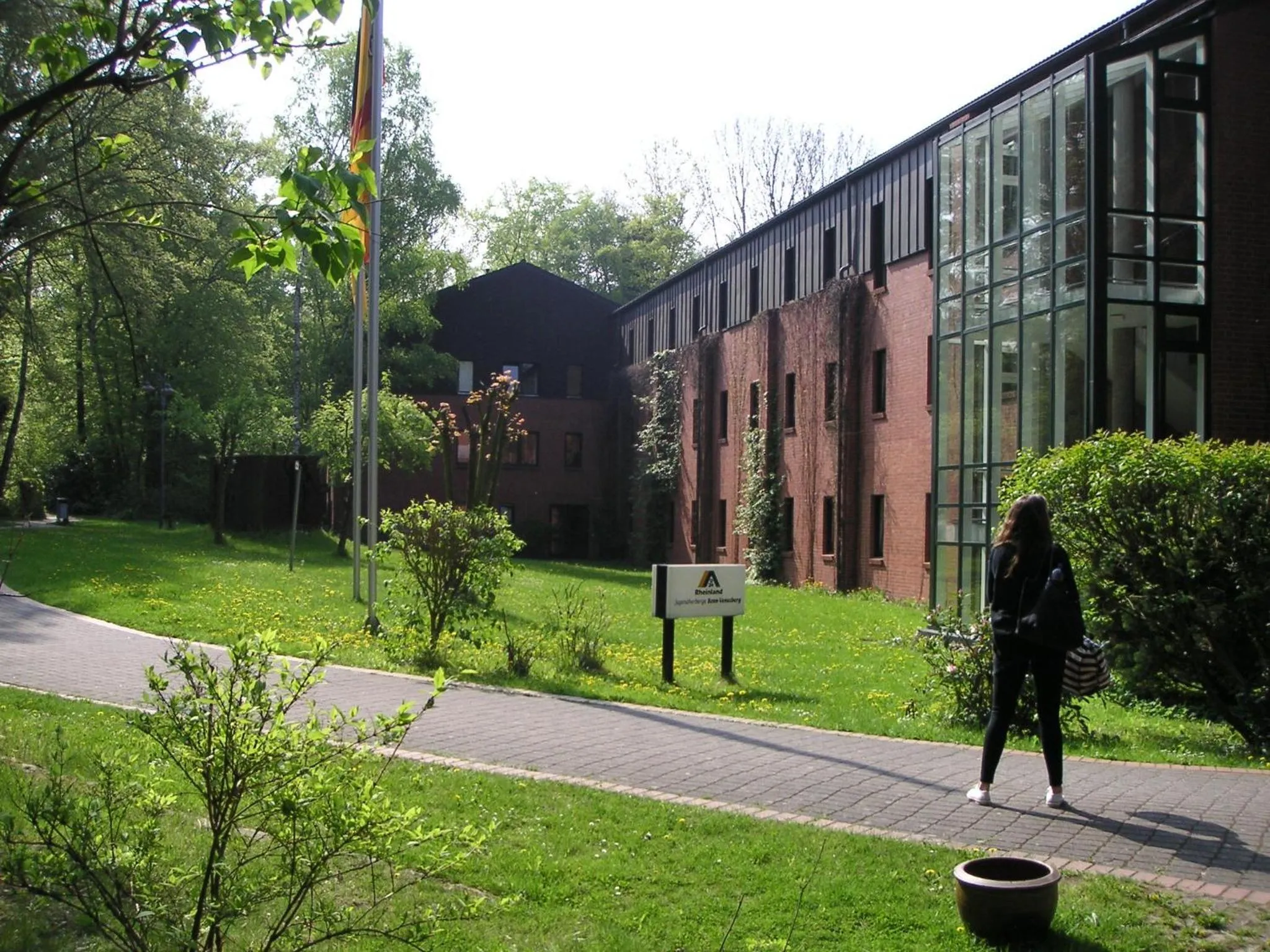 Facade/entrance in Jugendherberge Bonn