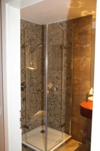 Shower in Krone Langenburg