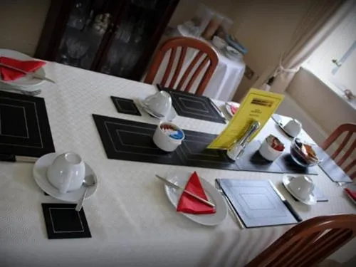 Dining area in Sunset Bed and Breakfast
