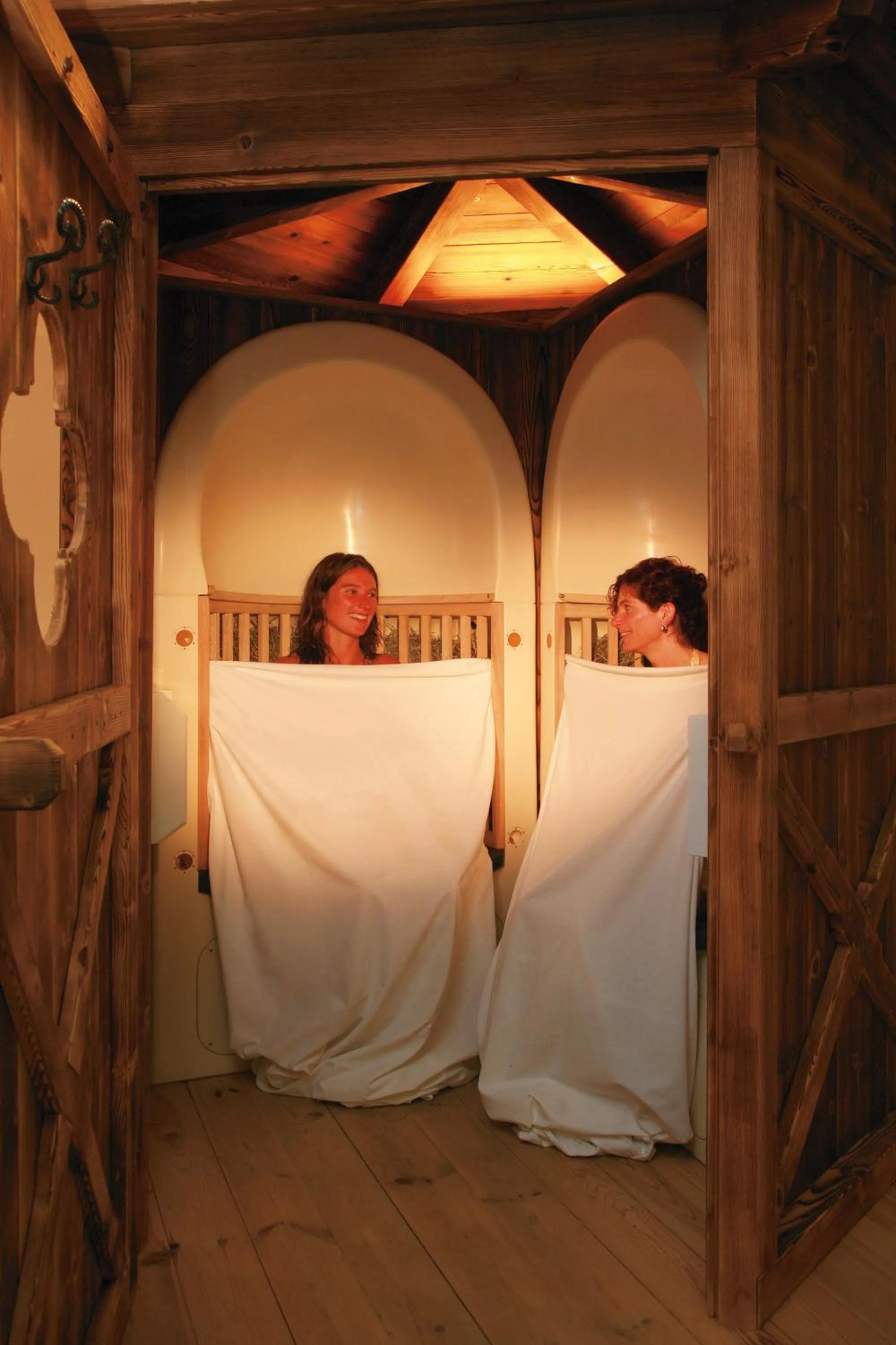 Guests in Oberwirt Weisses Kreuz