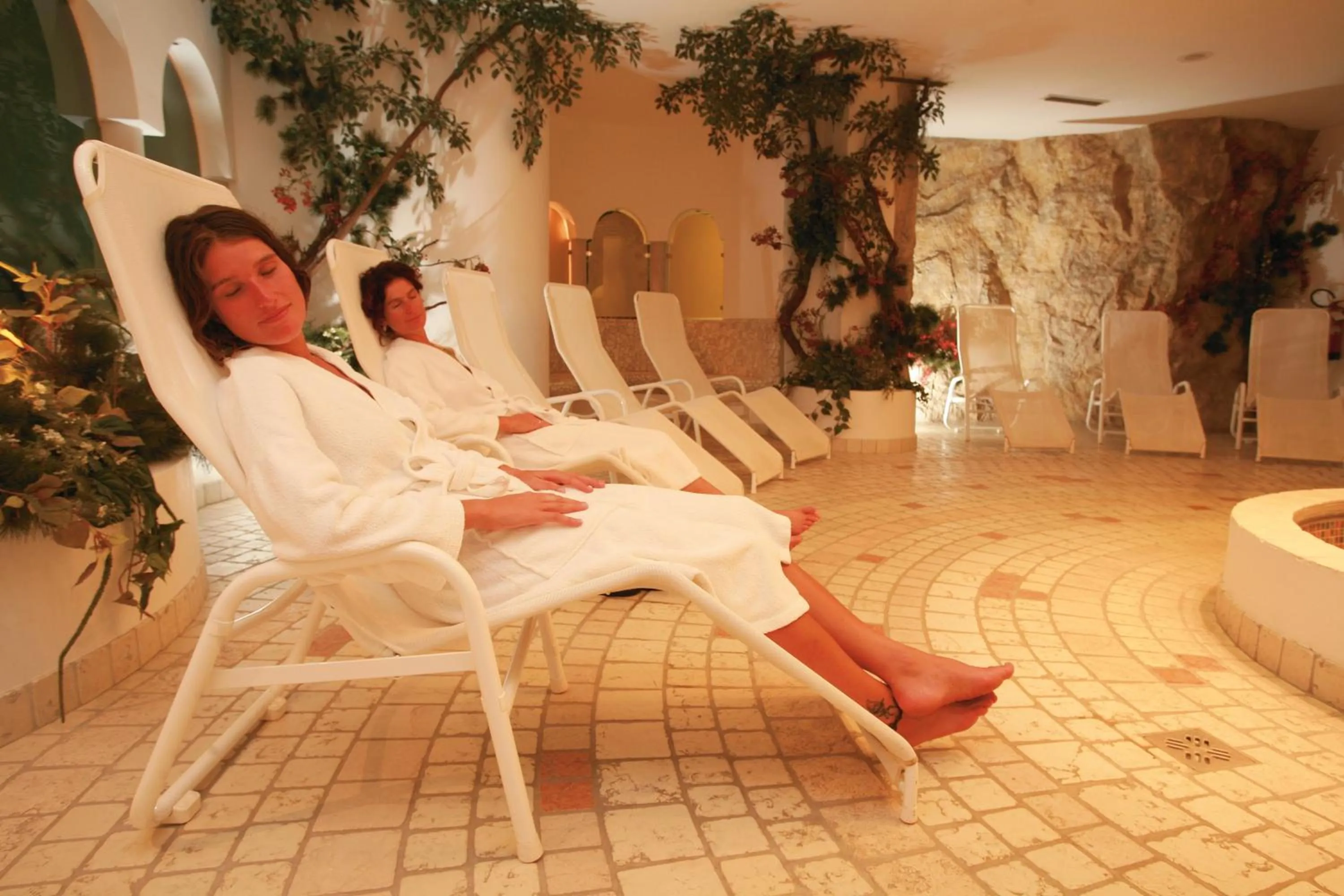 Guests in Oberwirt Weisses Kreuz