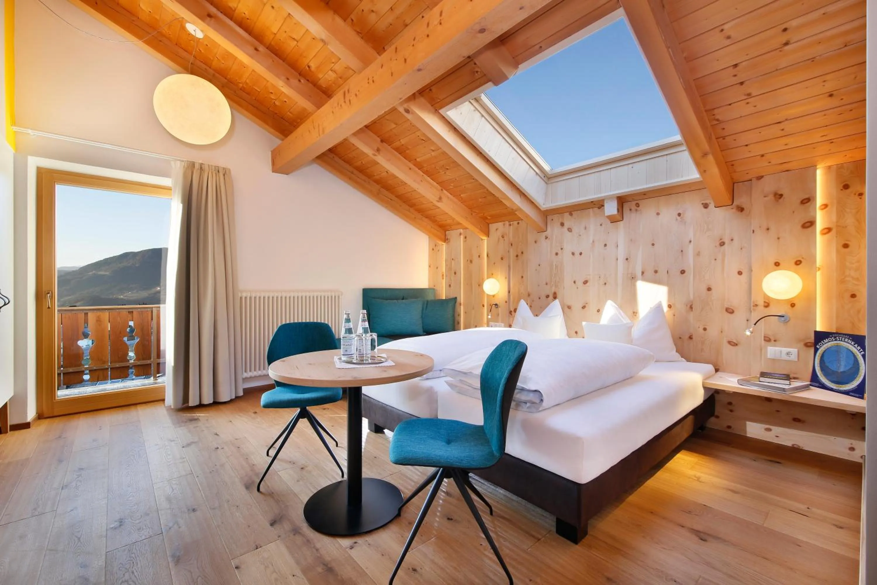 Bedroom, Bed in Oberwirt Weisses Kreuz