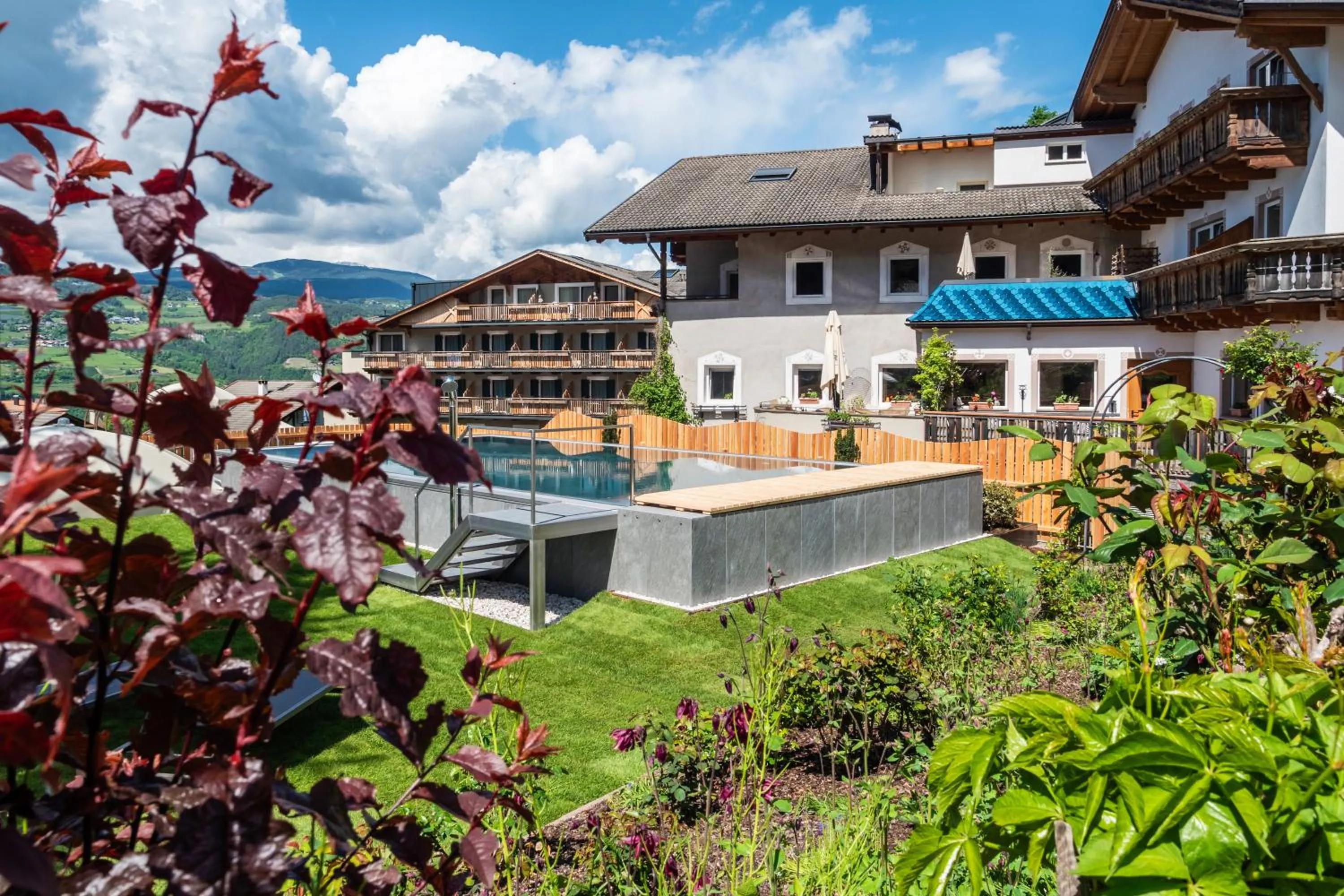 Swimming pool in Oberwirt Weisses Kreuz