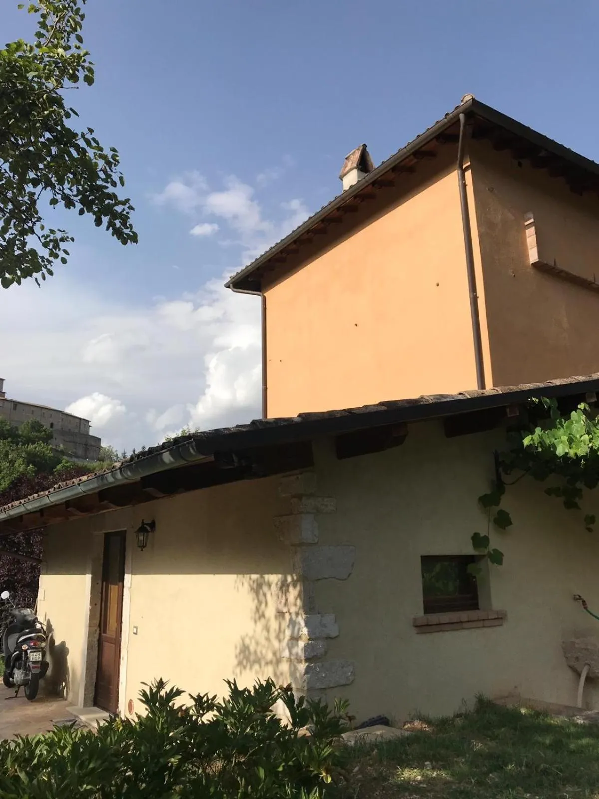 Property building in La Colombaia