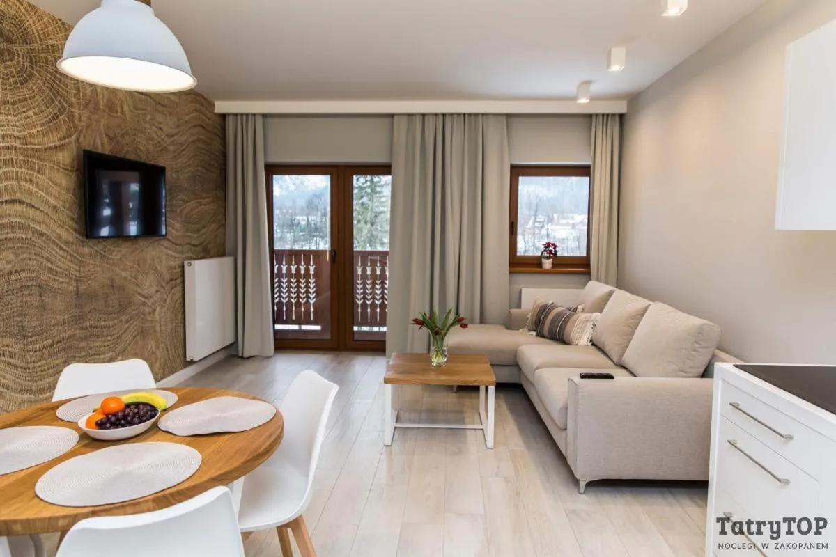 Kitchen or kitchenette in Royal Hill Residence