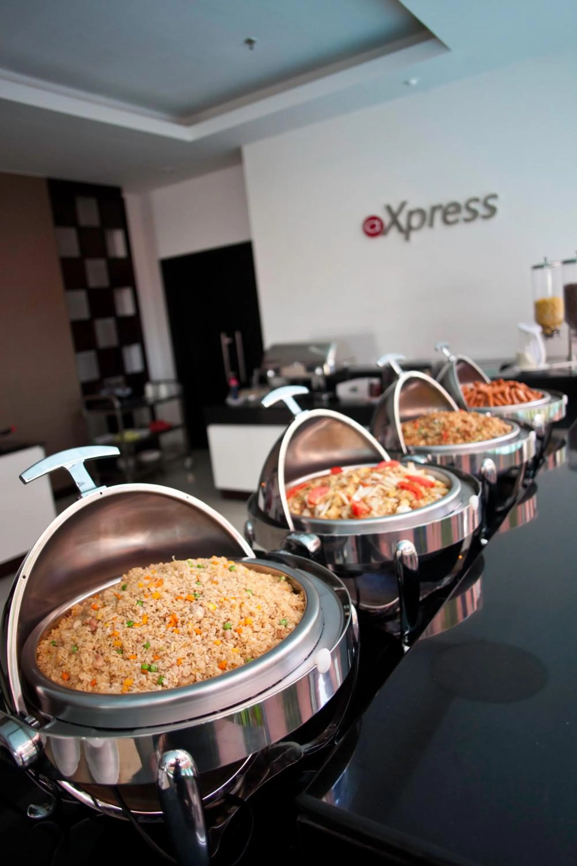 Food and drinks in Amaris Hotel Pratama Nusa Dua