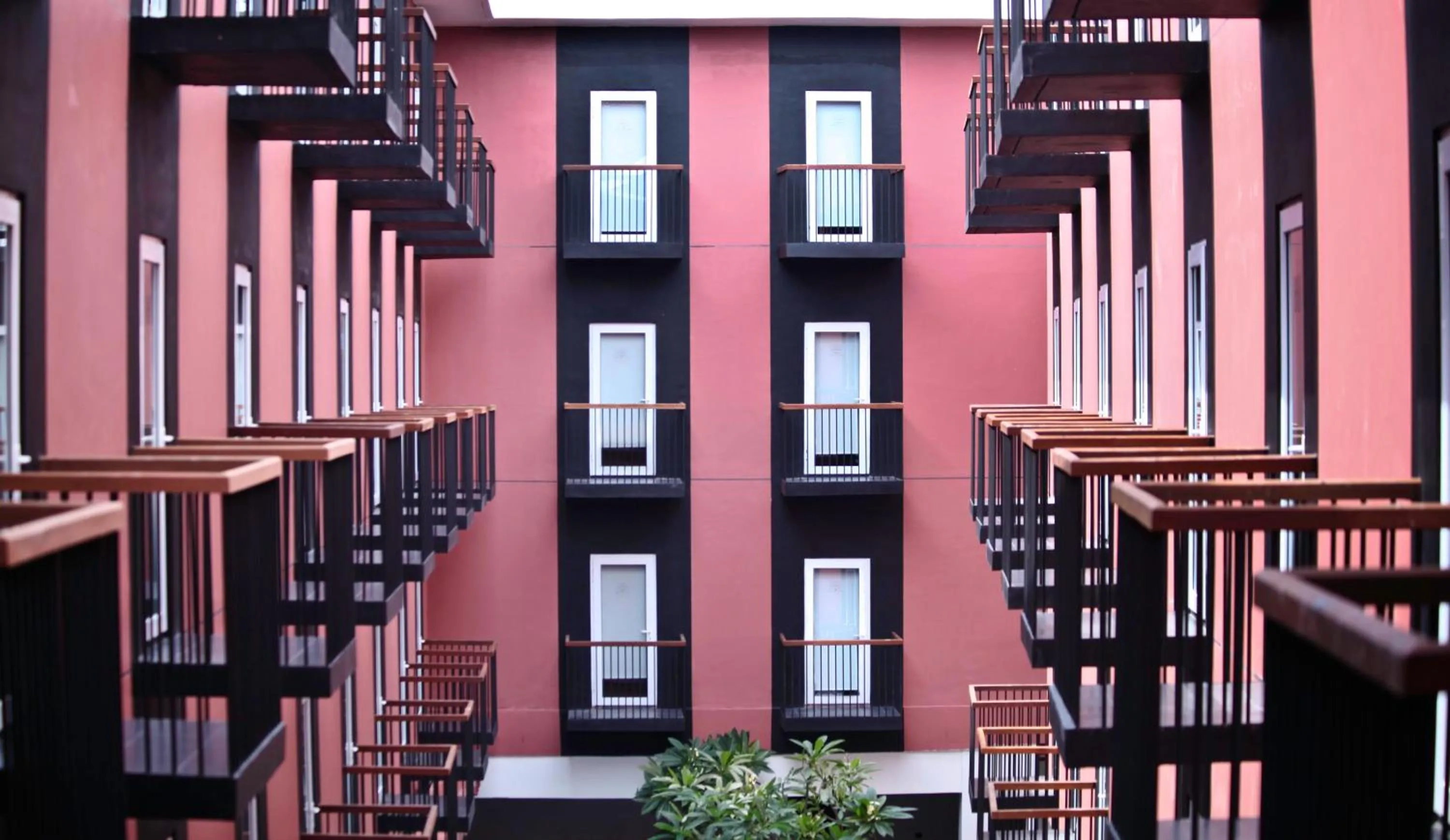Facade/entrance in Amaris Hotel Pratama Nusa Dua