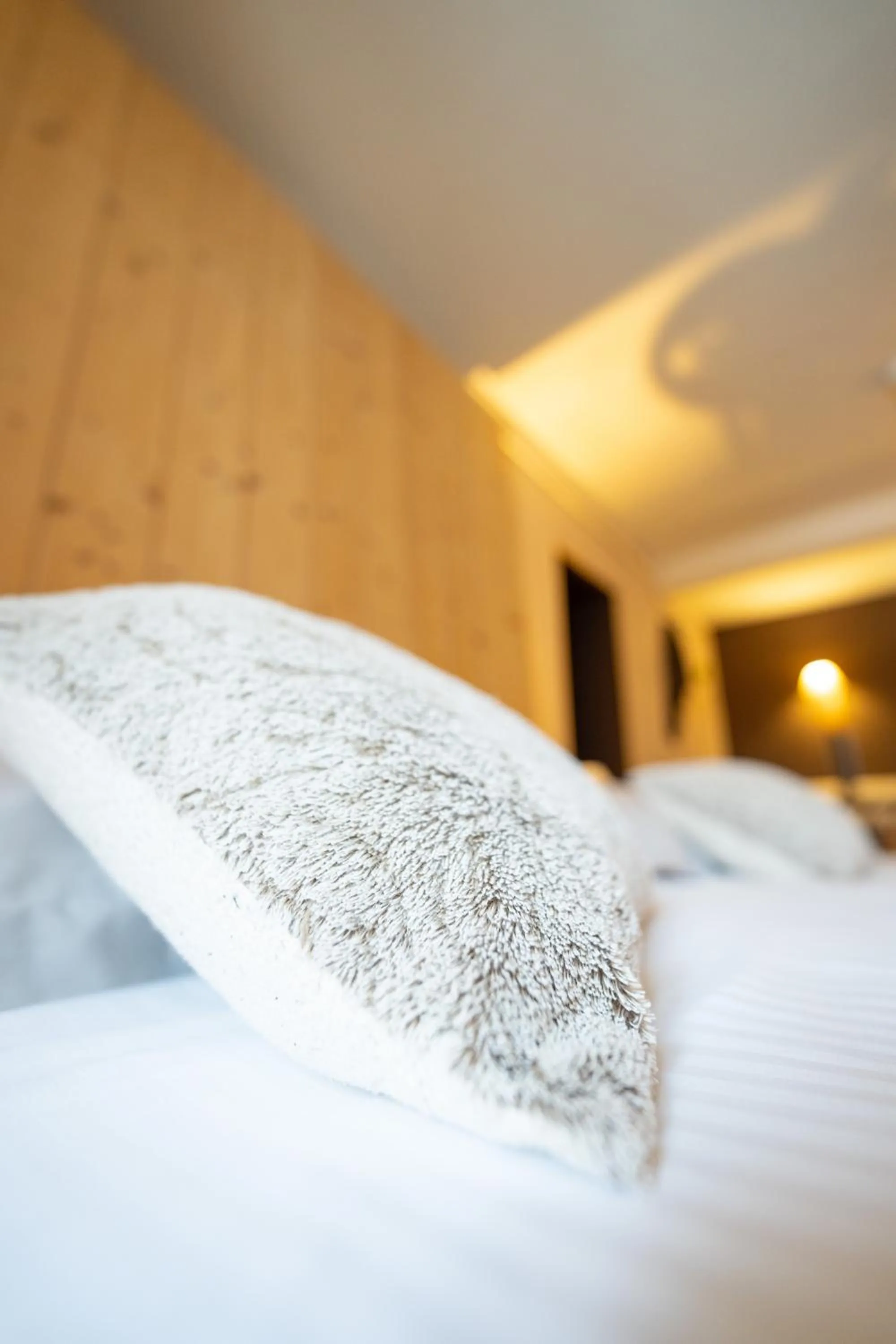 Decorative detail, Bed in Hob Fort du Pré