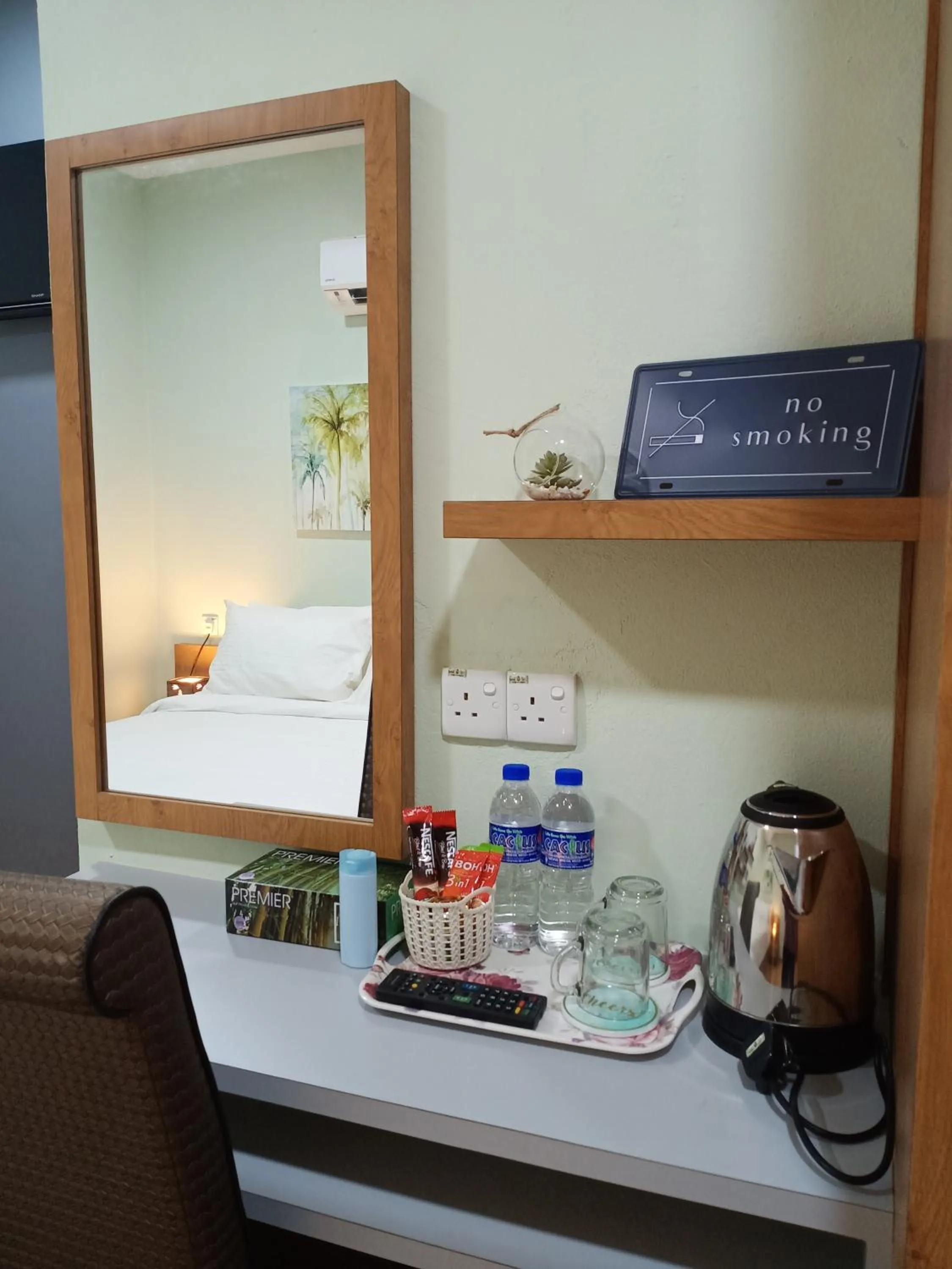 Coffee/tea facilities in Assalam Hotel