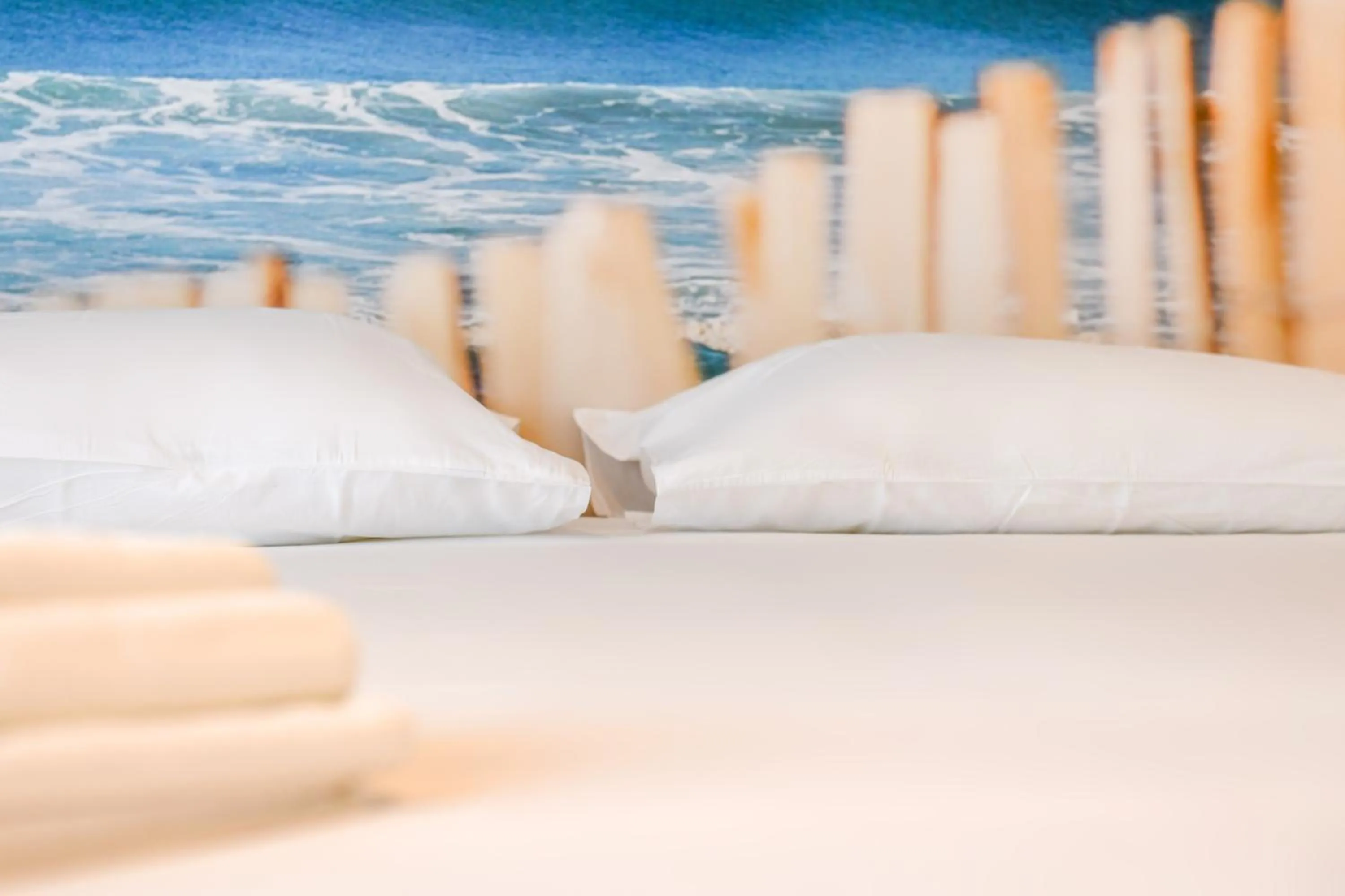 Bed in Les Vagues Hôtel Restaurant