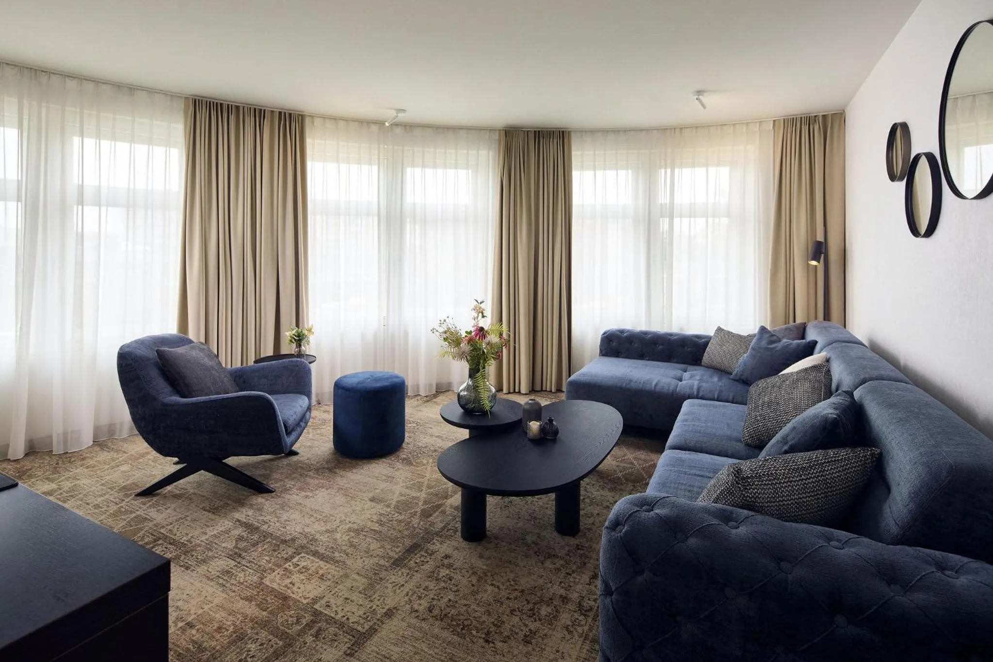 Living room in Van der Valk Hotel Mechelen