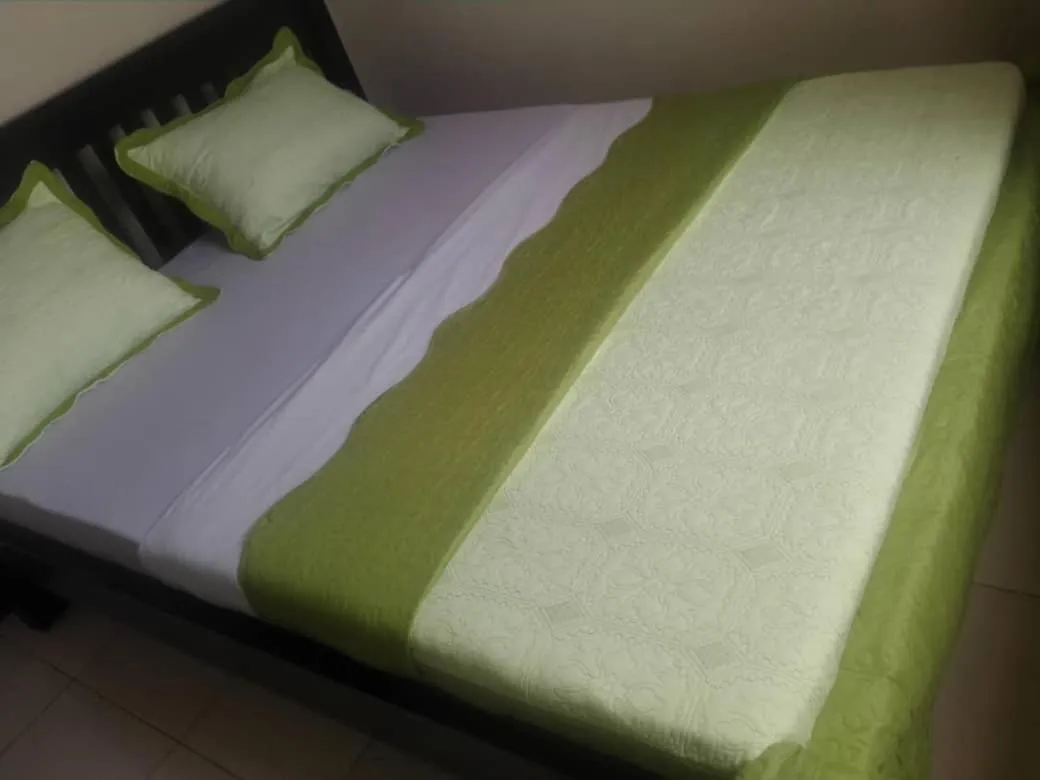 Bedroom, Bed in Coffee Tourist Motel