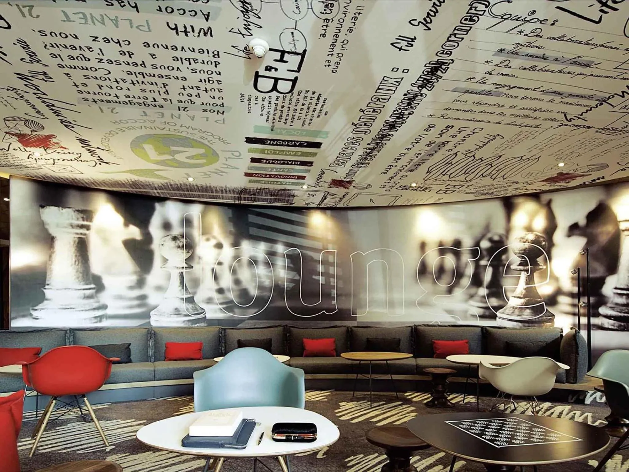 Lounge or bar in ibis Paris Porte d'Italie