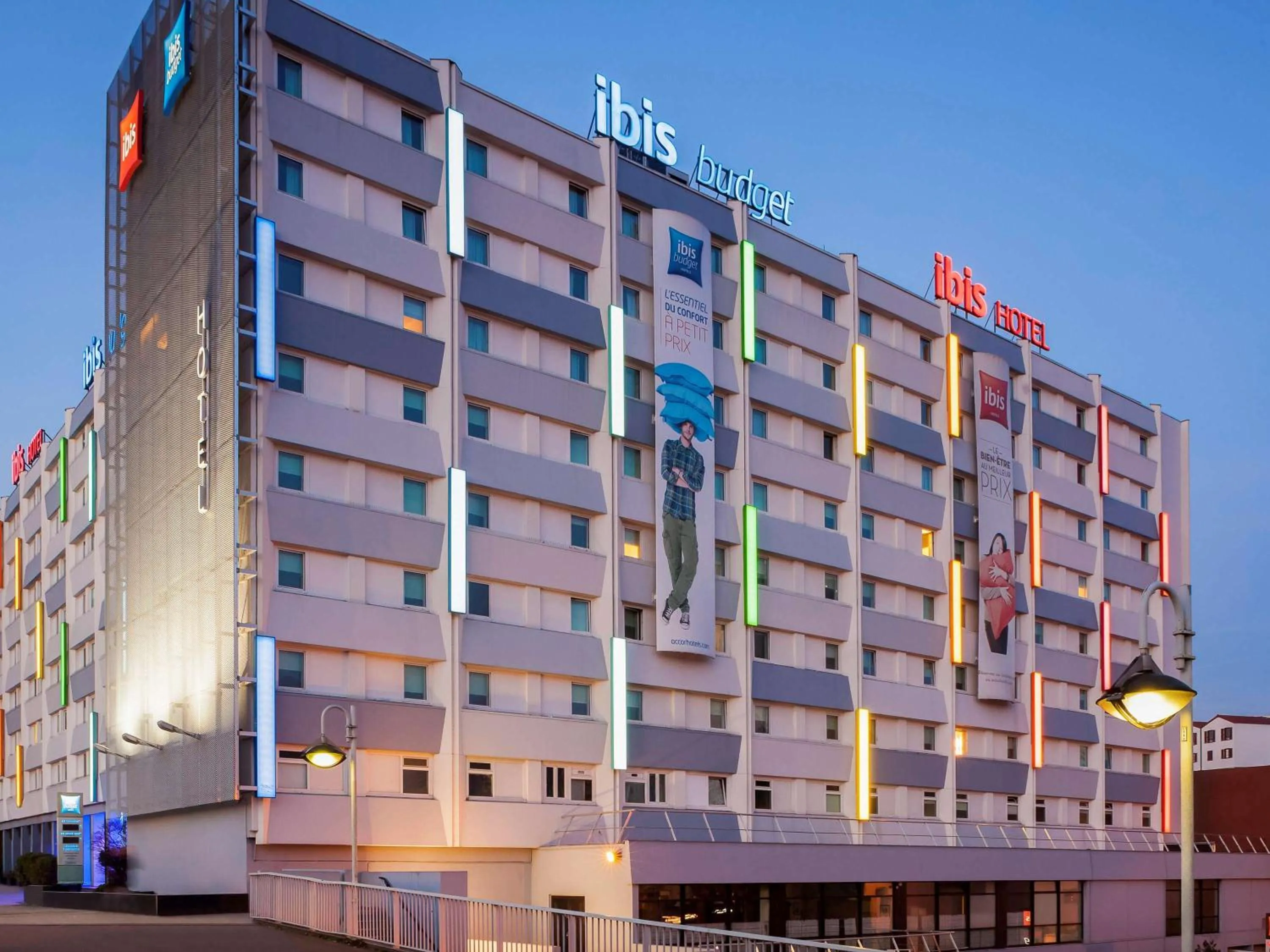 Property Building in ibis Paris Porte de Bagnolet