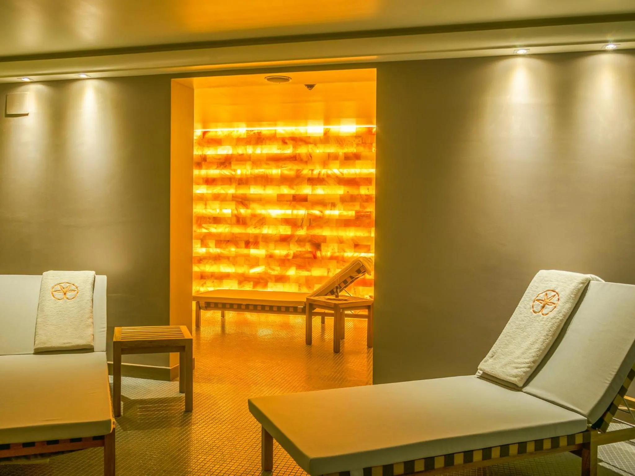 Spa and wellness centre/facilities in Palmon Bay Hotel & Spa