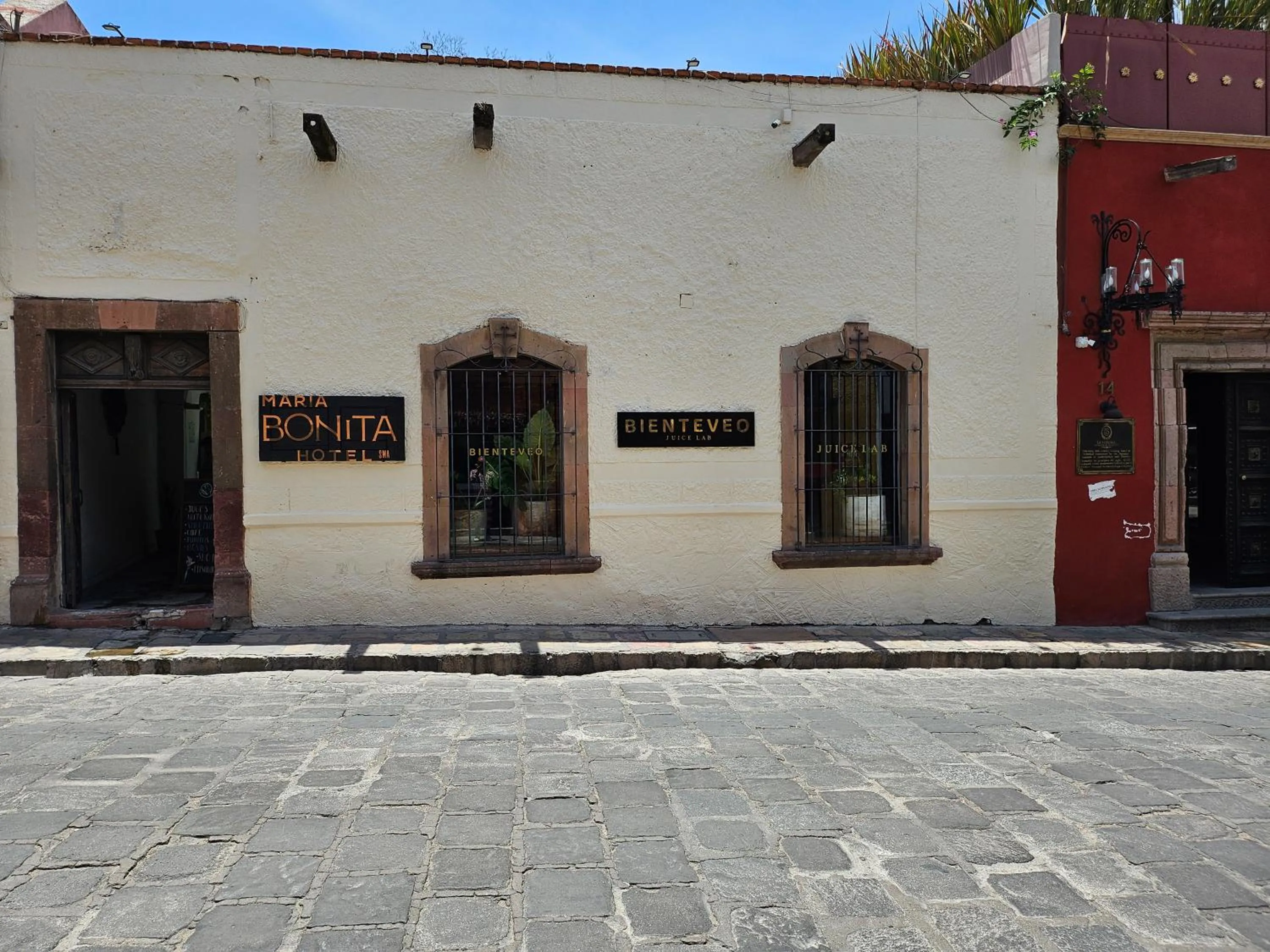 Facade/entrance in Hotel Maria Bonita