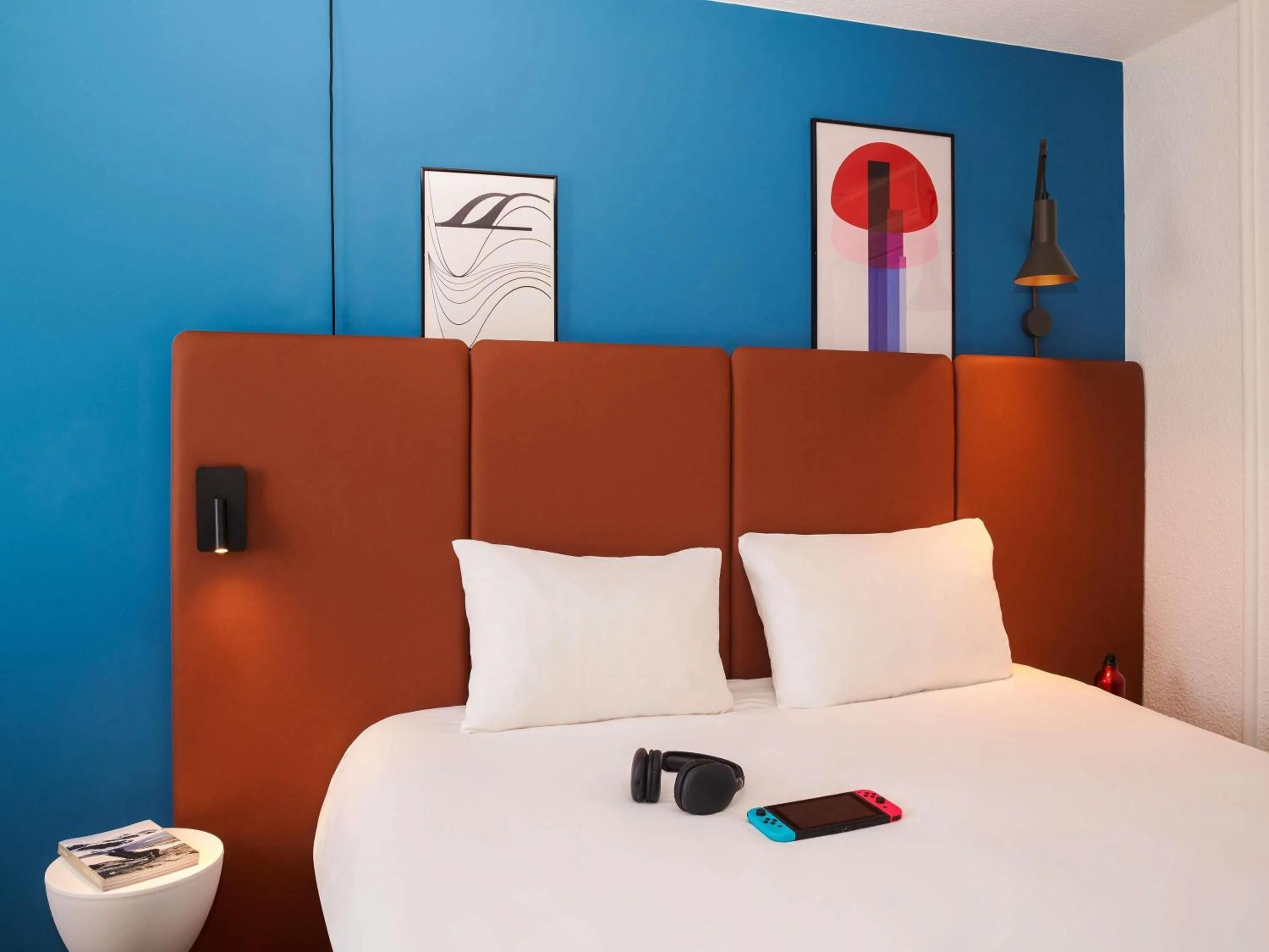 Bedroom, Bed in ibis Saint-Nazaire - Trignac