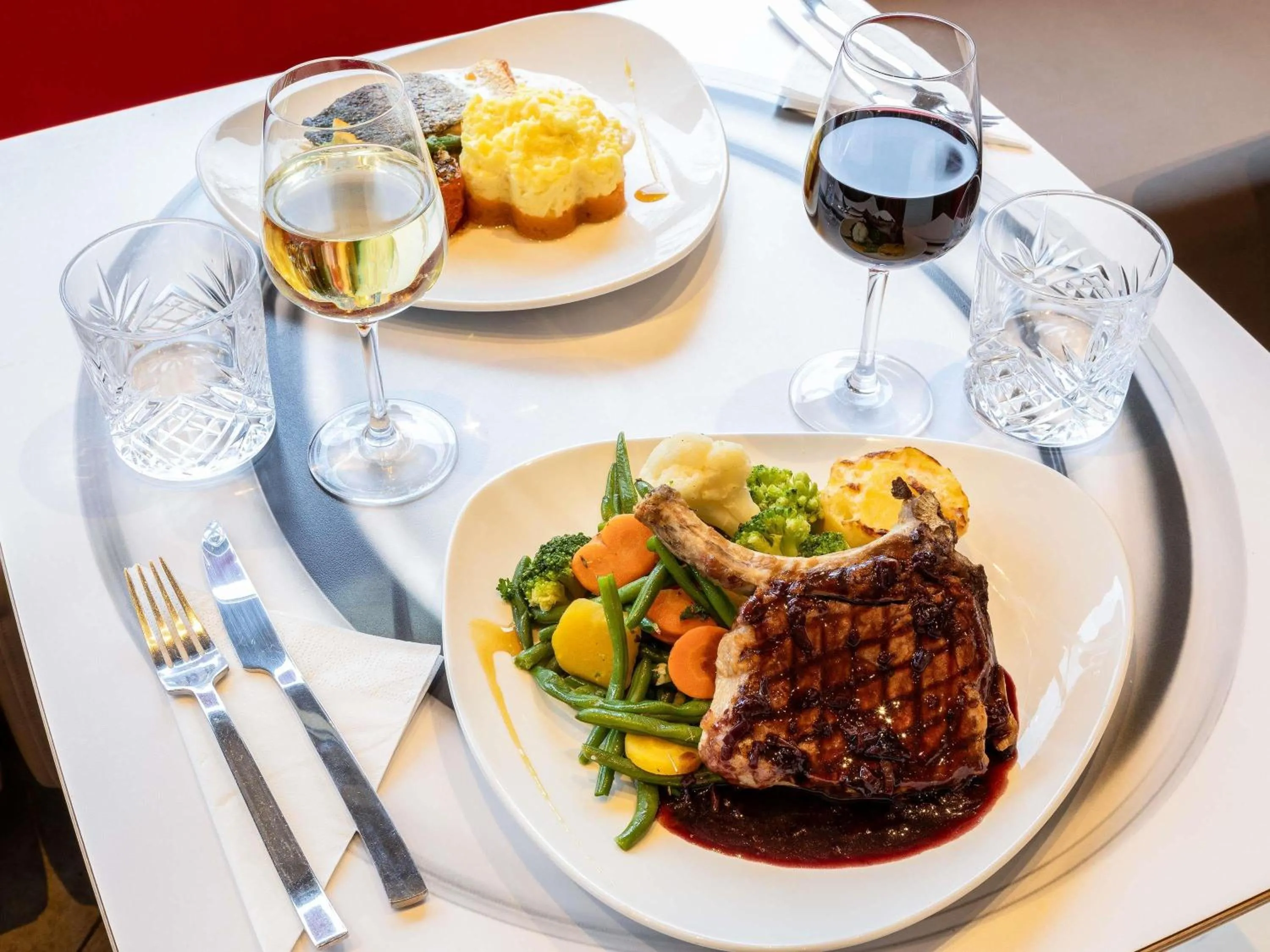 Property building in ibis Chalons en Champagne