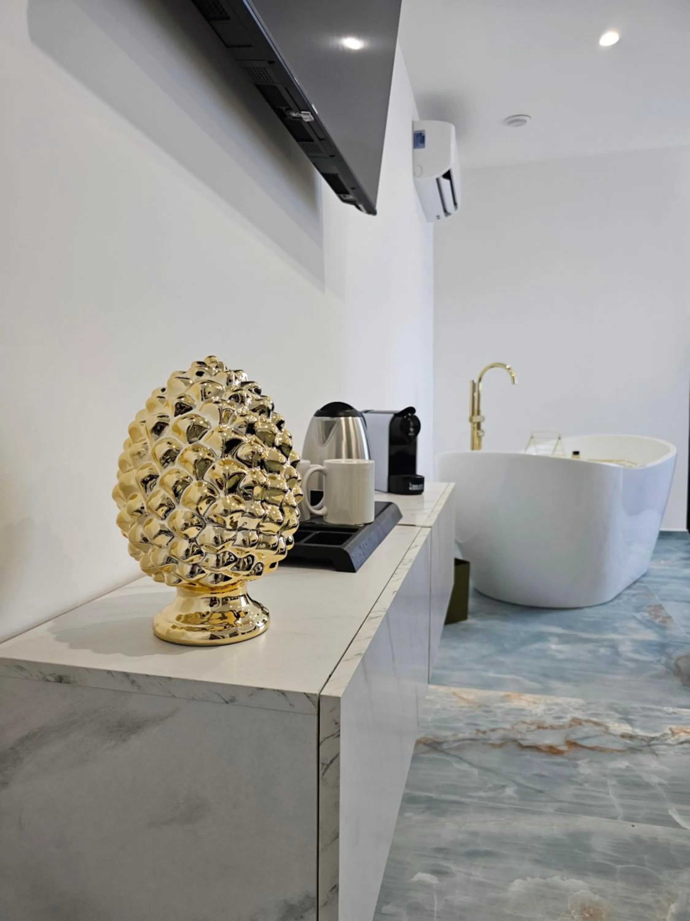 Hot Tub in Antico Borgo dei Templi