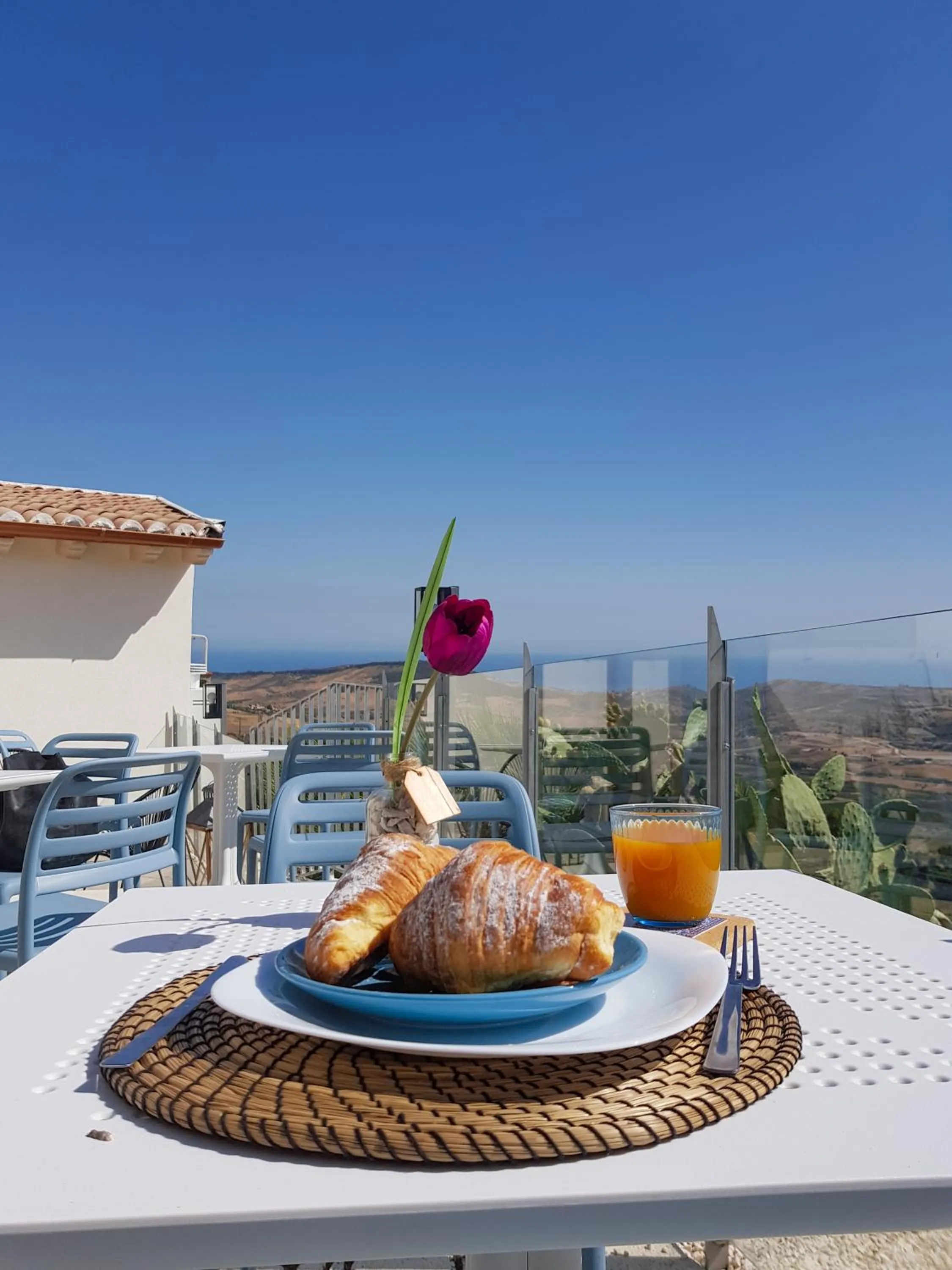 Food and drinks in Antico Borgo dei Templi