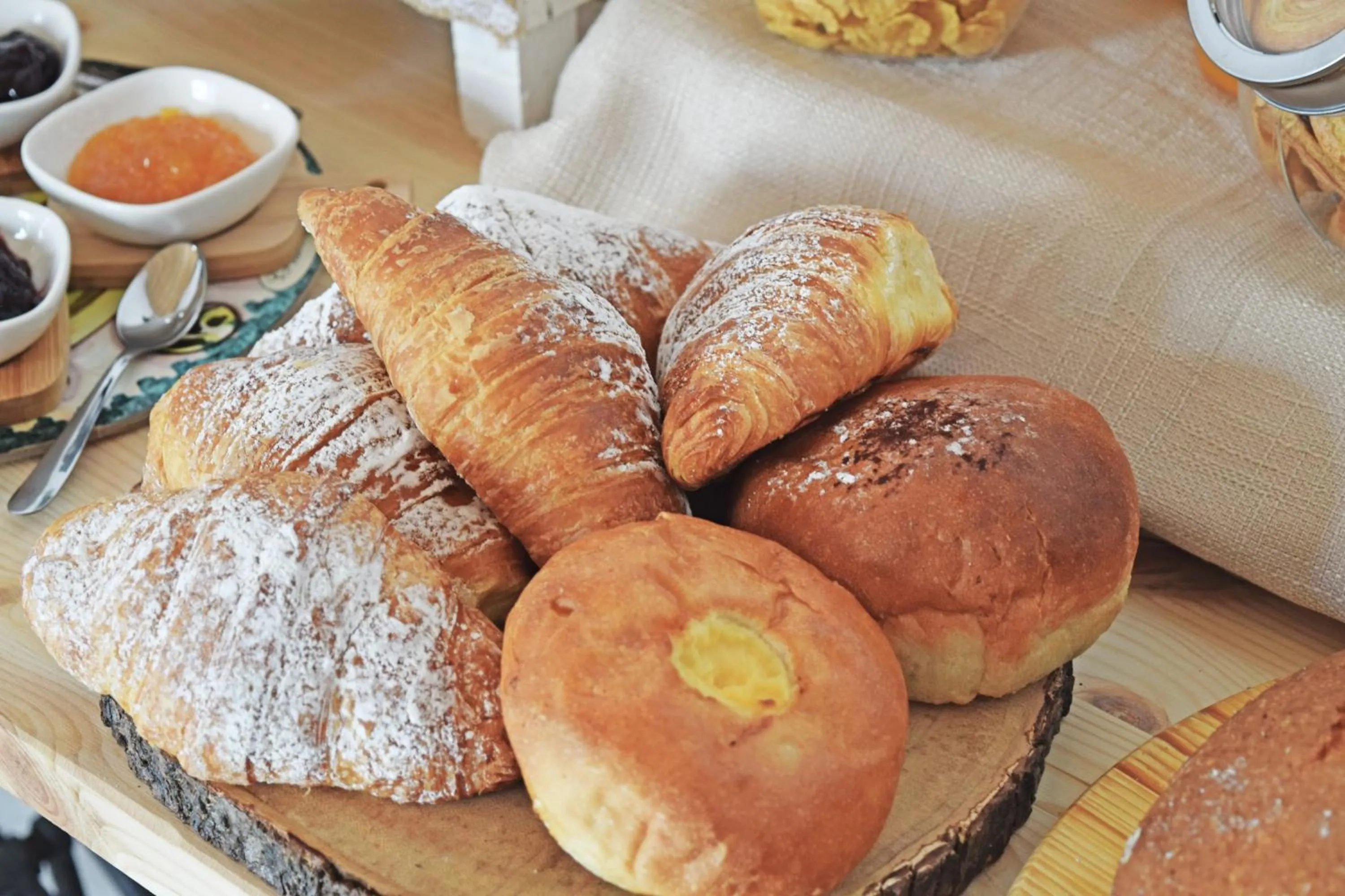 Food and drinks in Antico Borgo dei Templi