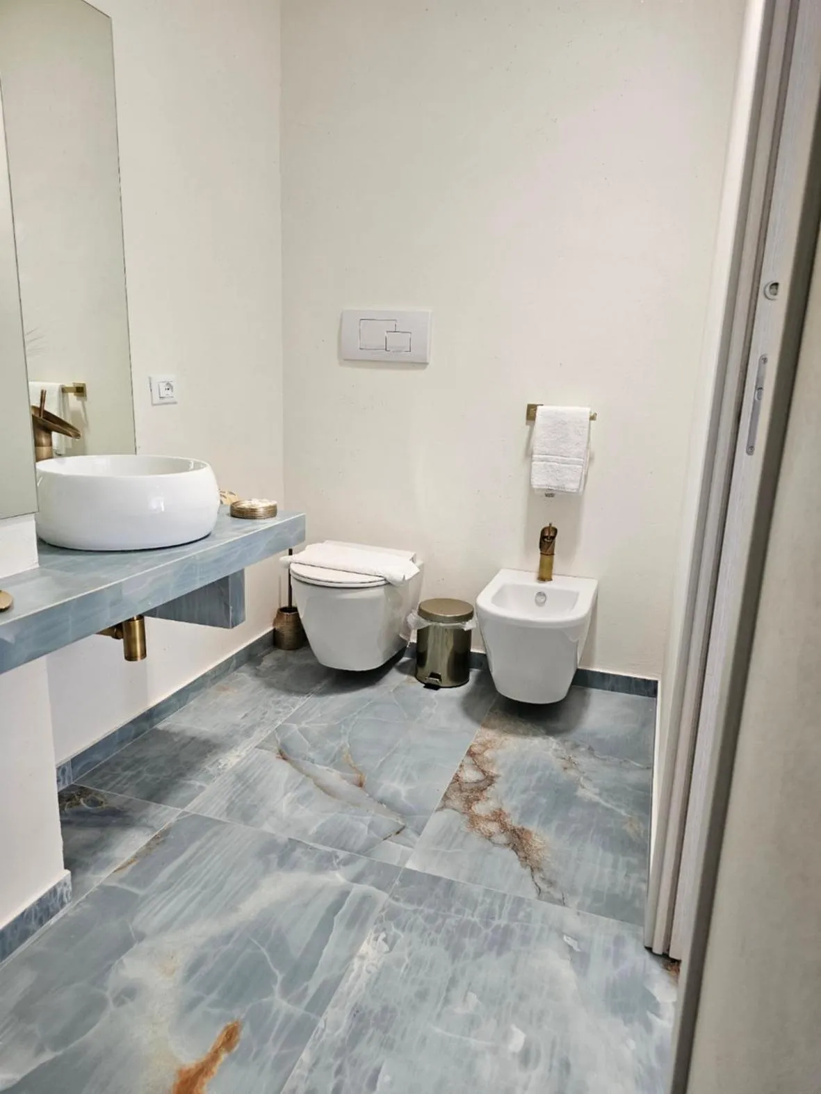 Toilet in Antico Borgo dei Templi