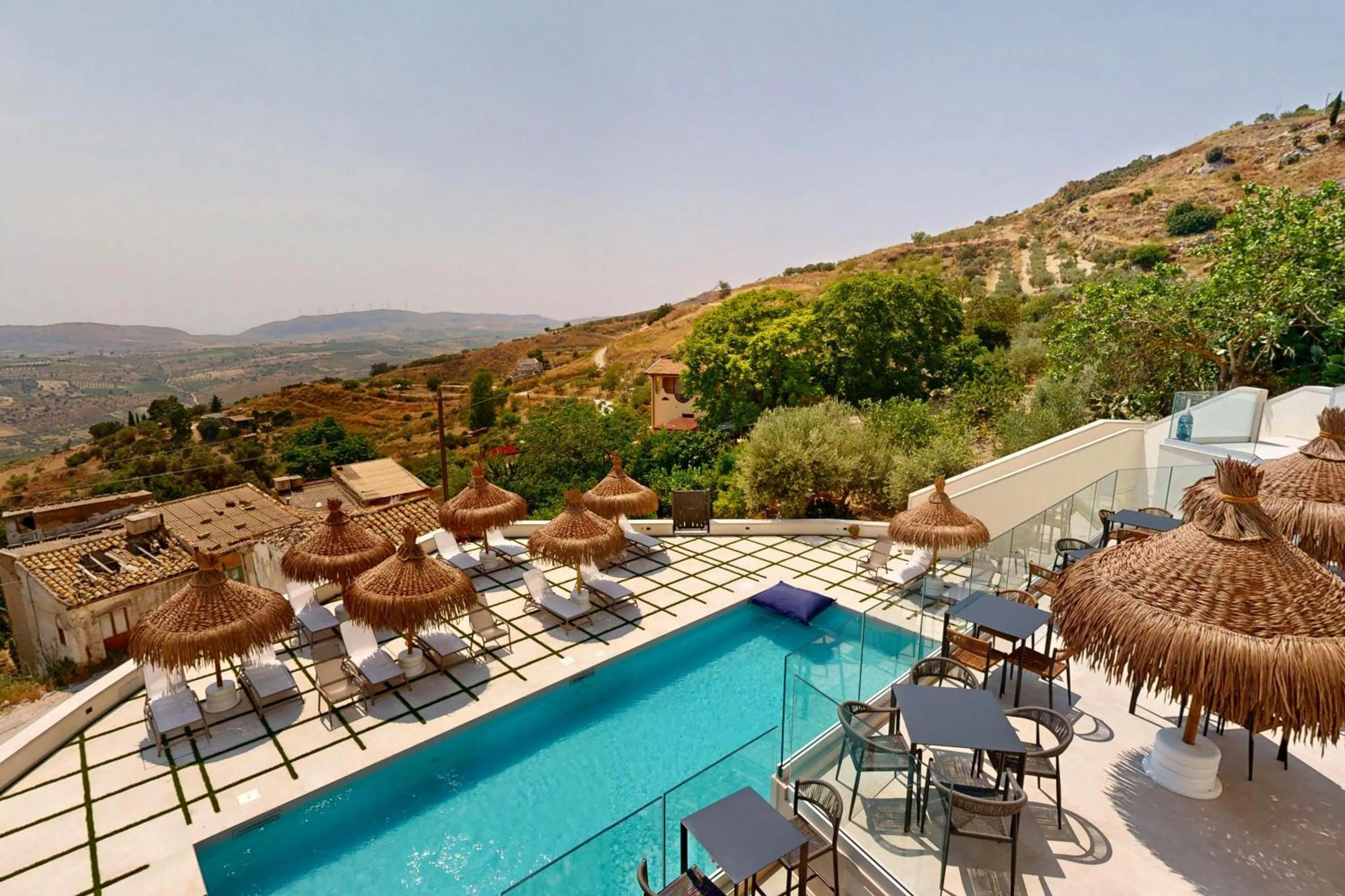 Swimming pool in Antico Borgo dei Templi