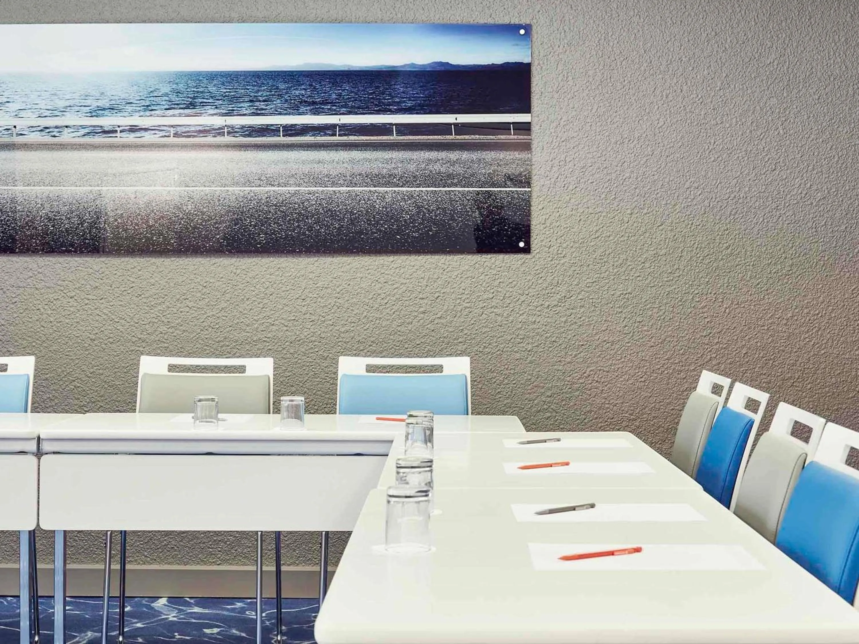 Meeting/conference room in ibis Styles Marseille Aéroport