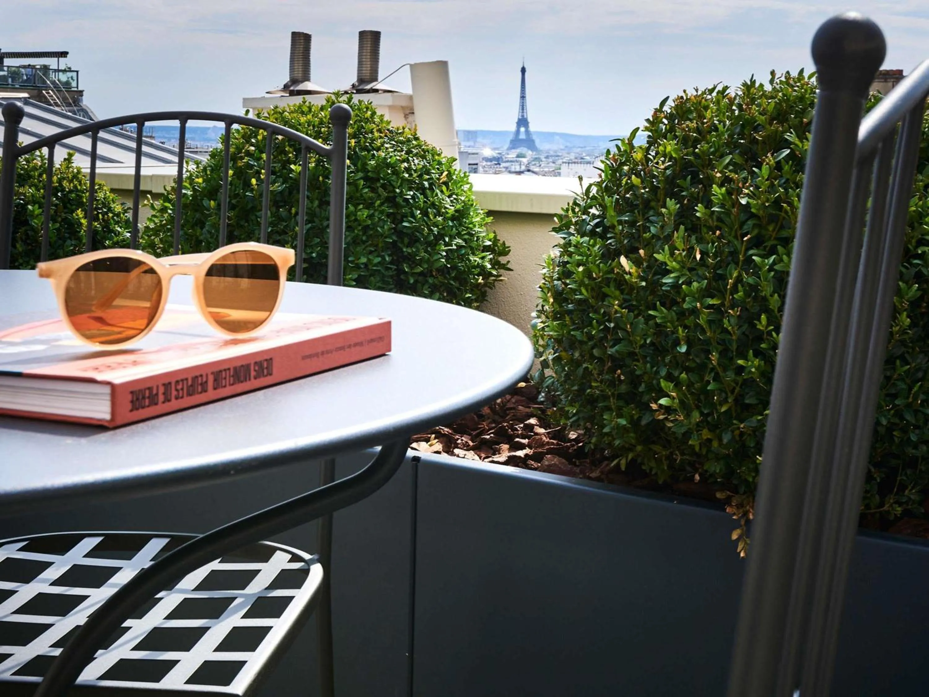 Bedroom in Mercure Paris Butte Montmartre Basilique