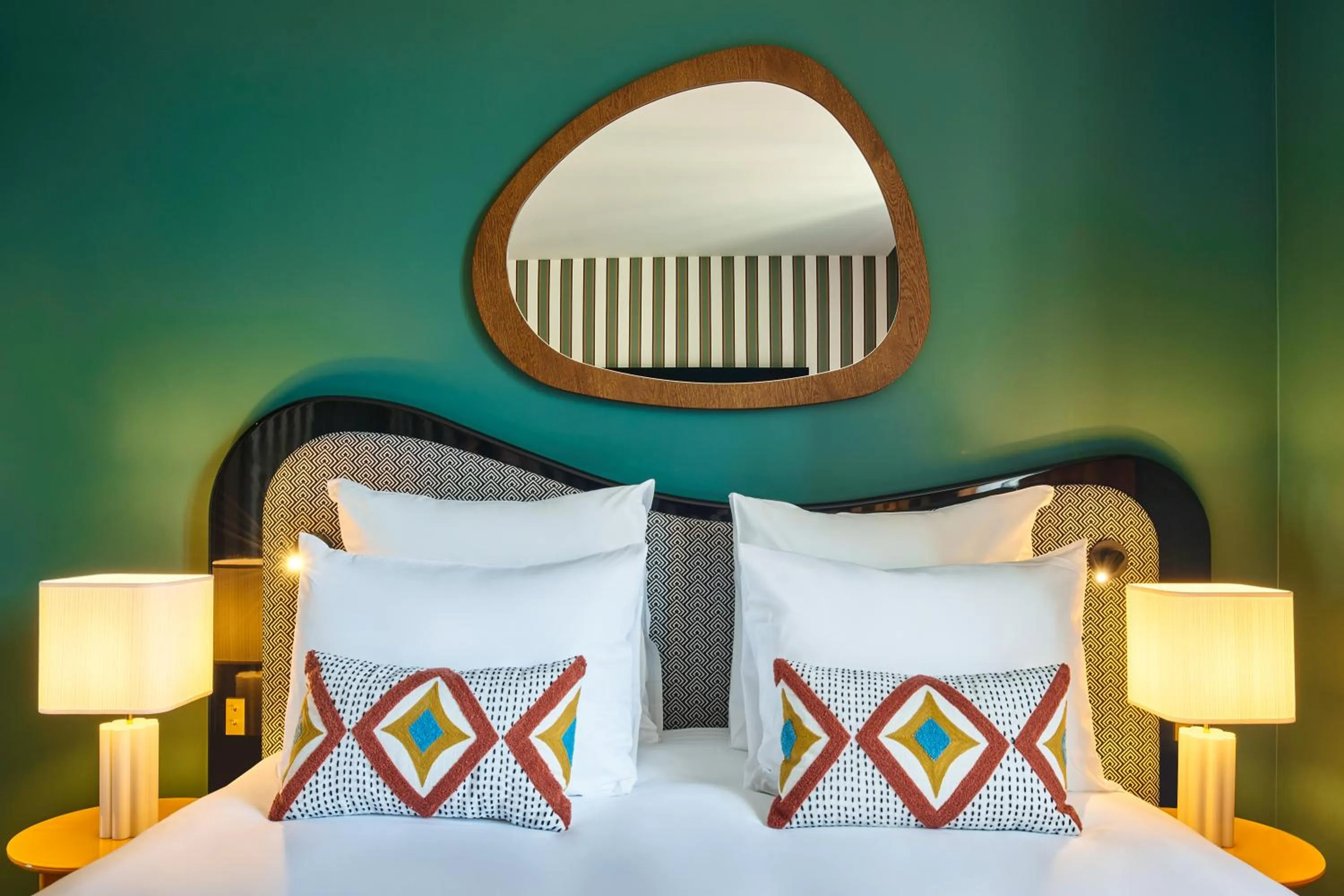 Bedroom, Bed in Mercure Paris Butte Montmartre Basilique