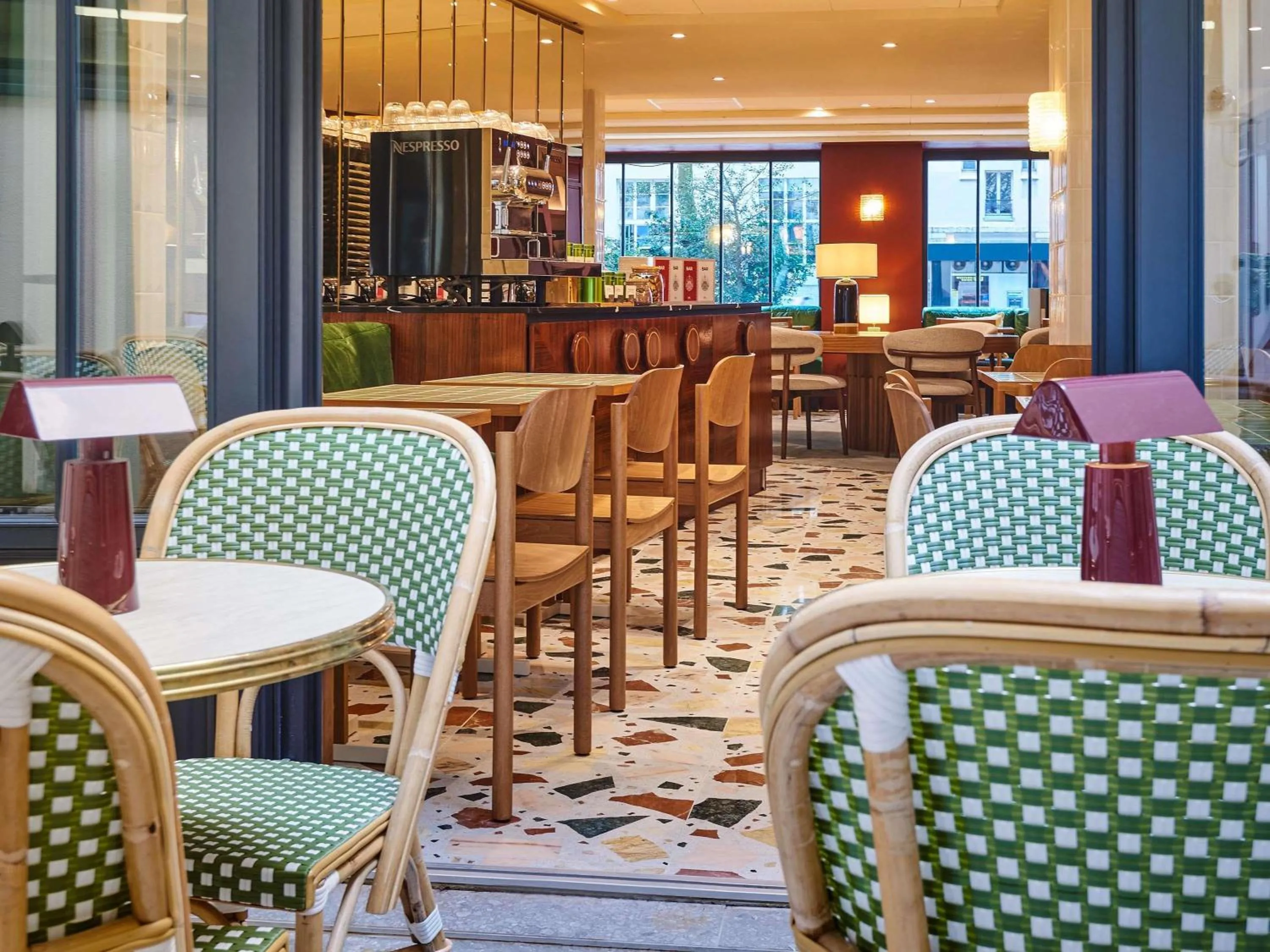 Property building in Mercure Paris Butte Montmartre Basilique