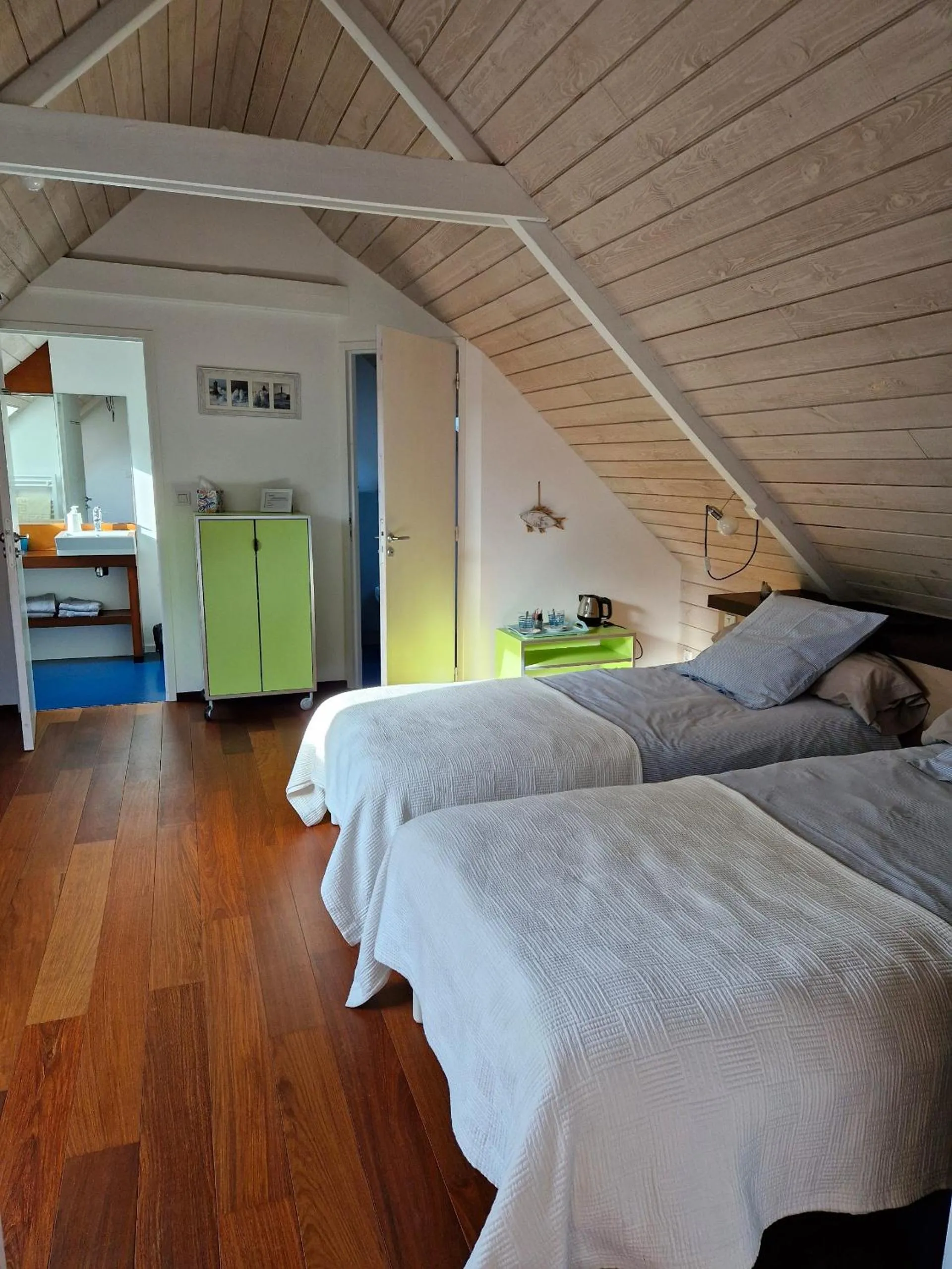 Bedroom, Bed in LONGERE DE NIVINEN