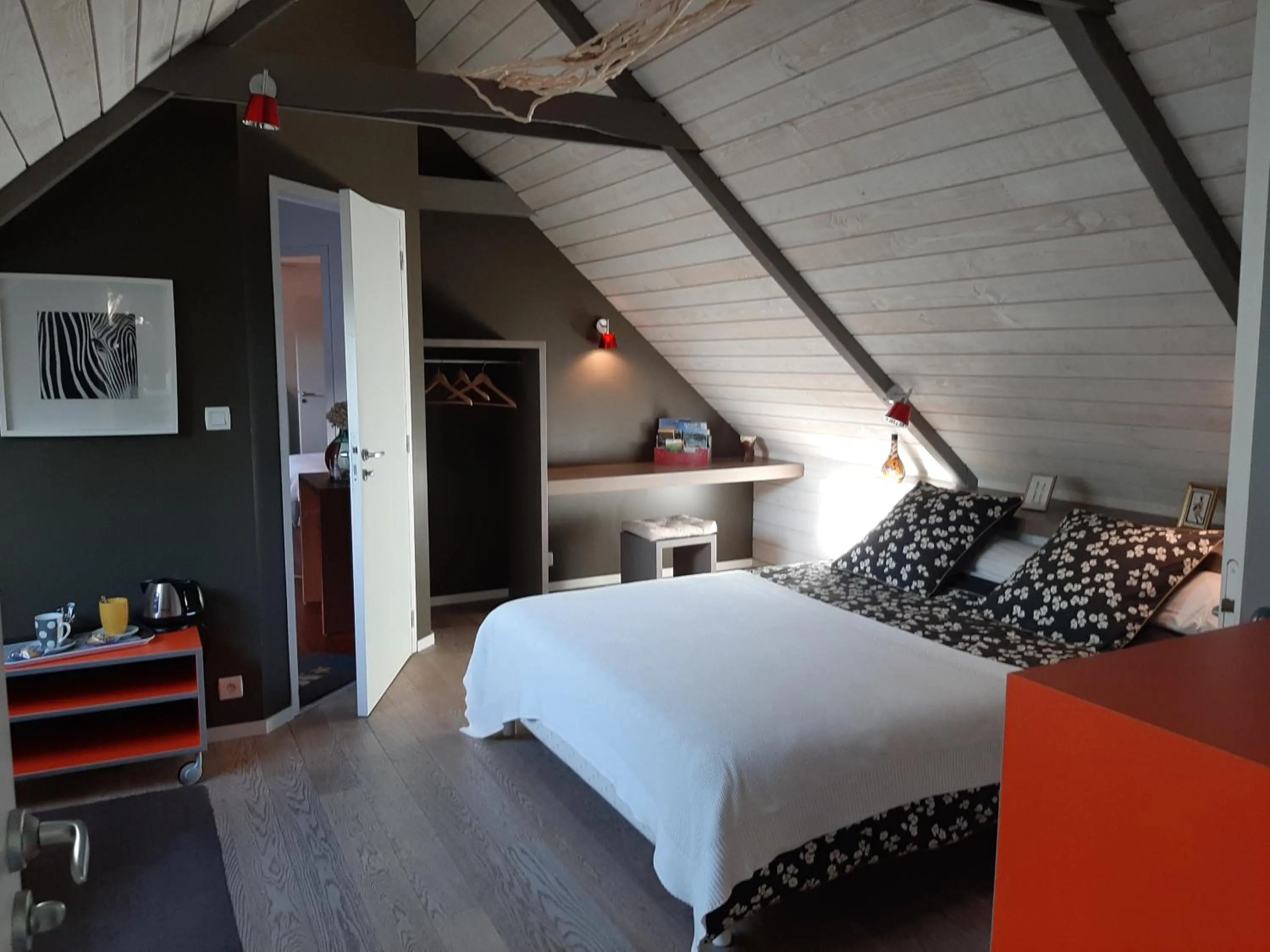 Bedroom, Bed in LONGERE DE NIVINEN
