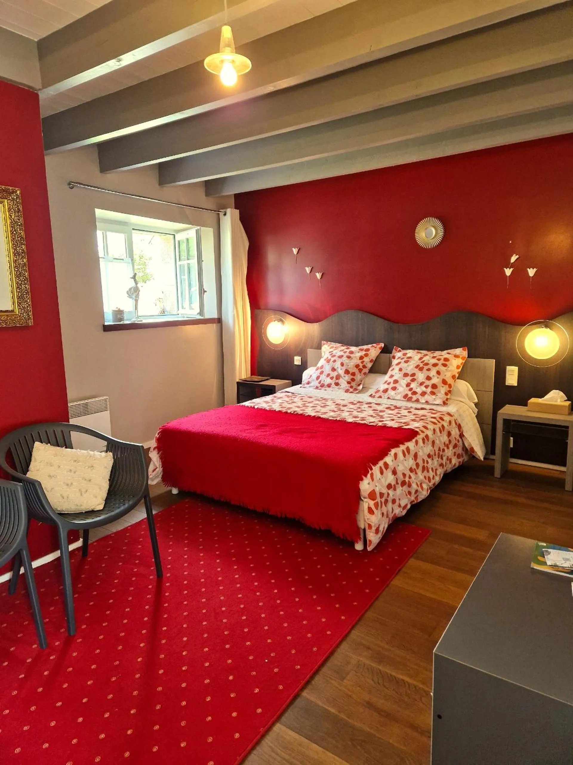 Bedroom, Bed in LONGERE DE NIVINEN