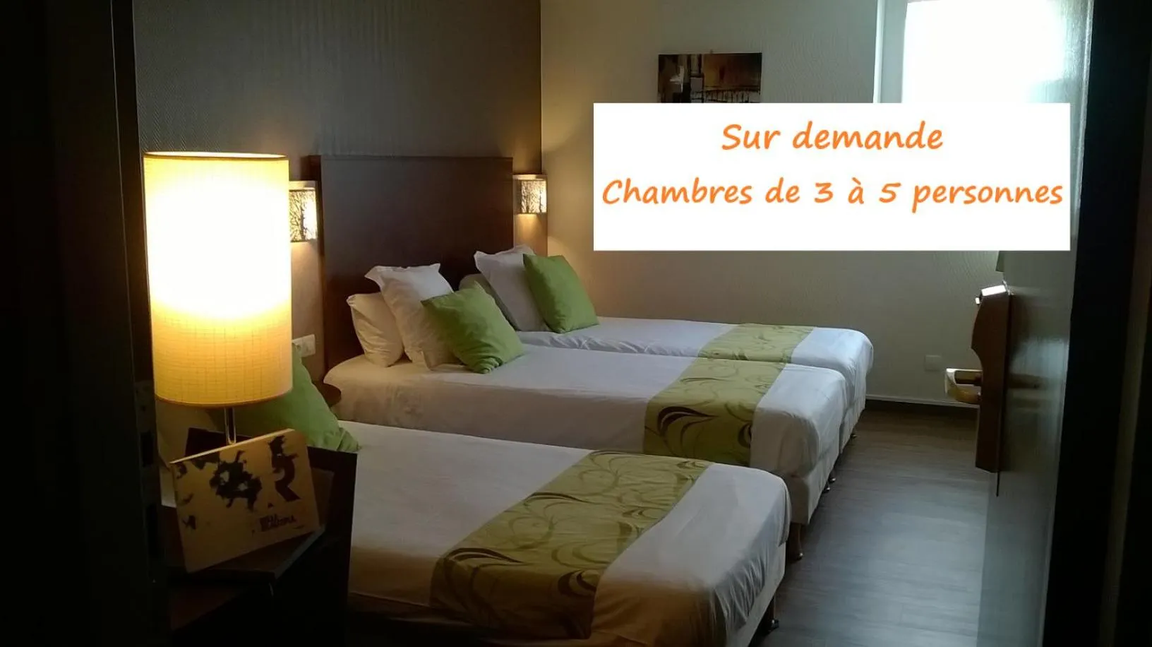 Bedroom, Bed in Le Pavillon de Rouen