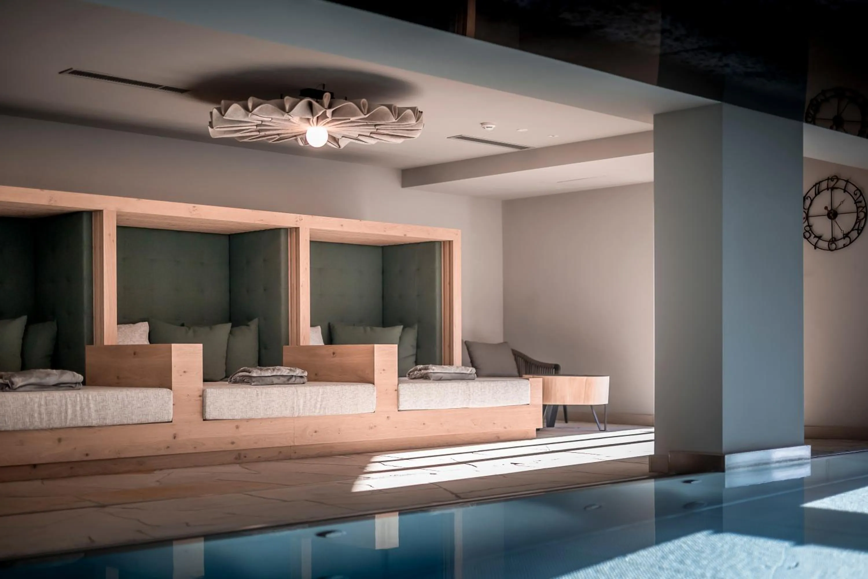 Swimming pool in Hotel Alpenhof