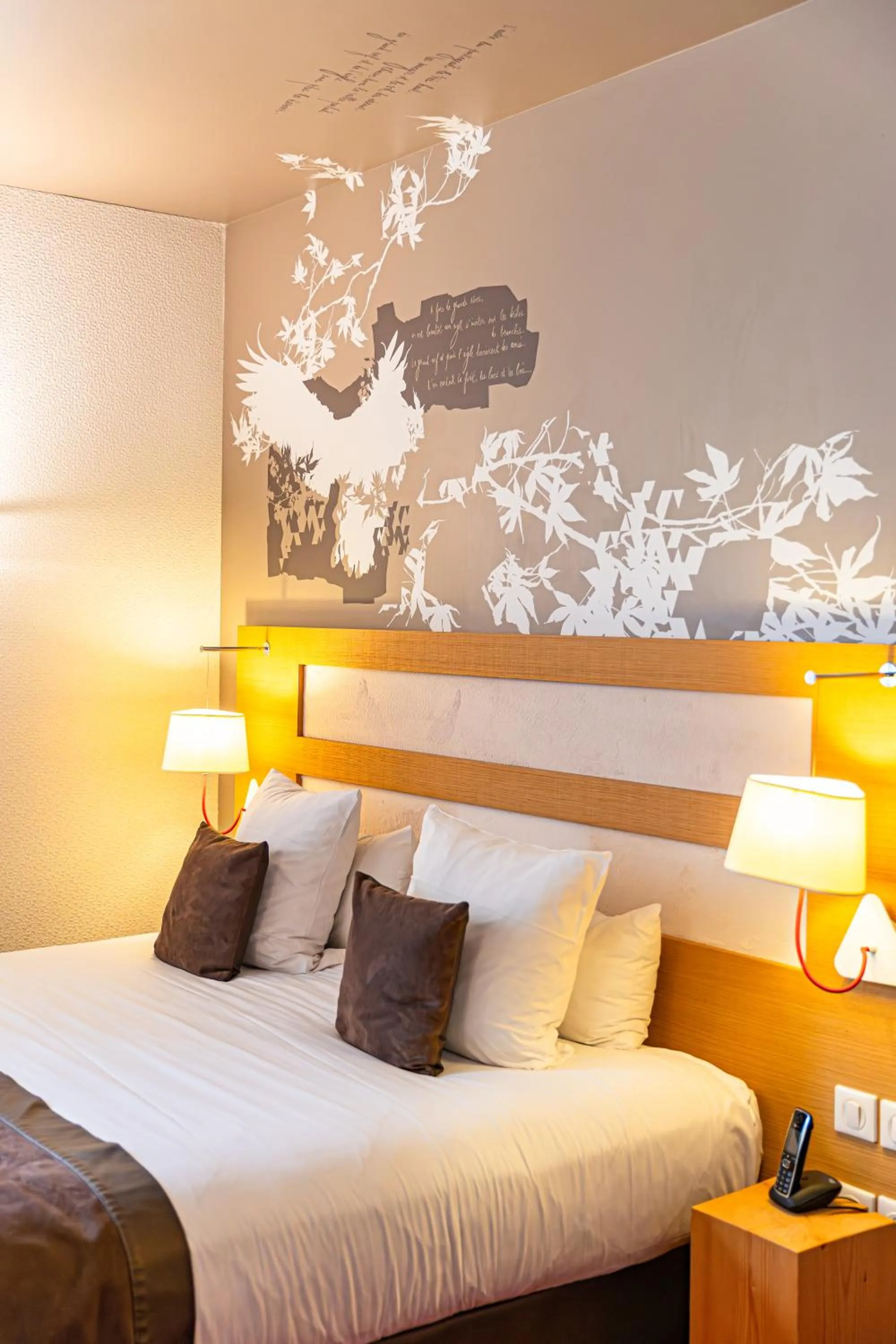 Bed in Le Grand Aigle Hotel & Spa****