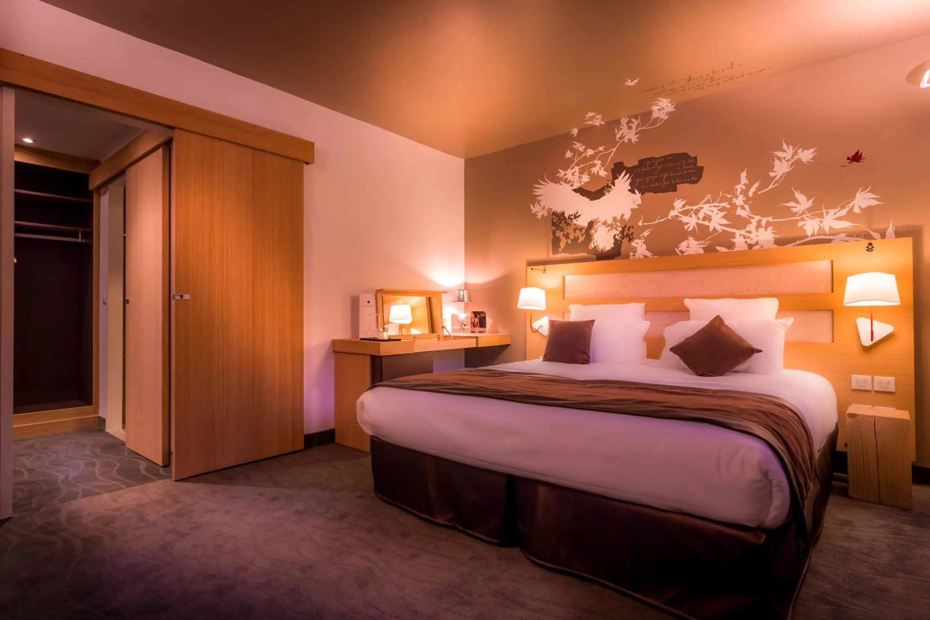 Photo of the whole room, Bed in Le Grand Aigle Hotel & Spa****