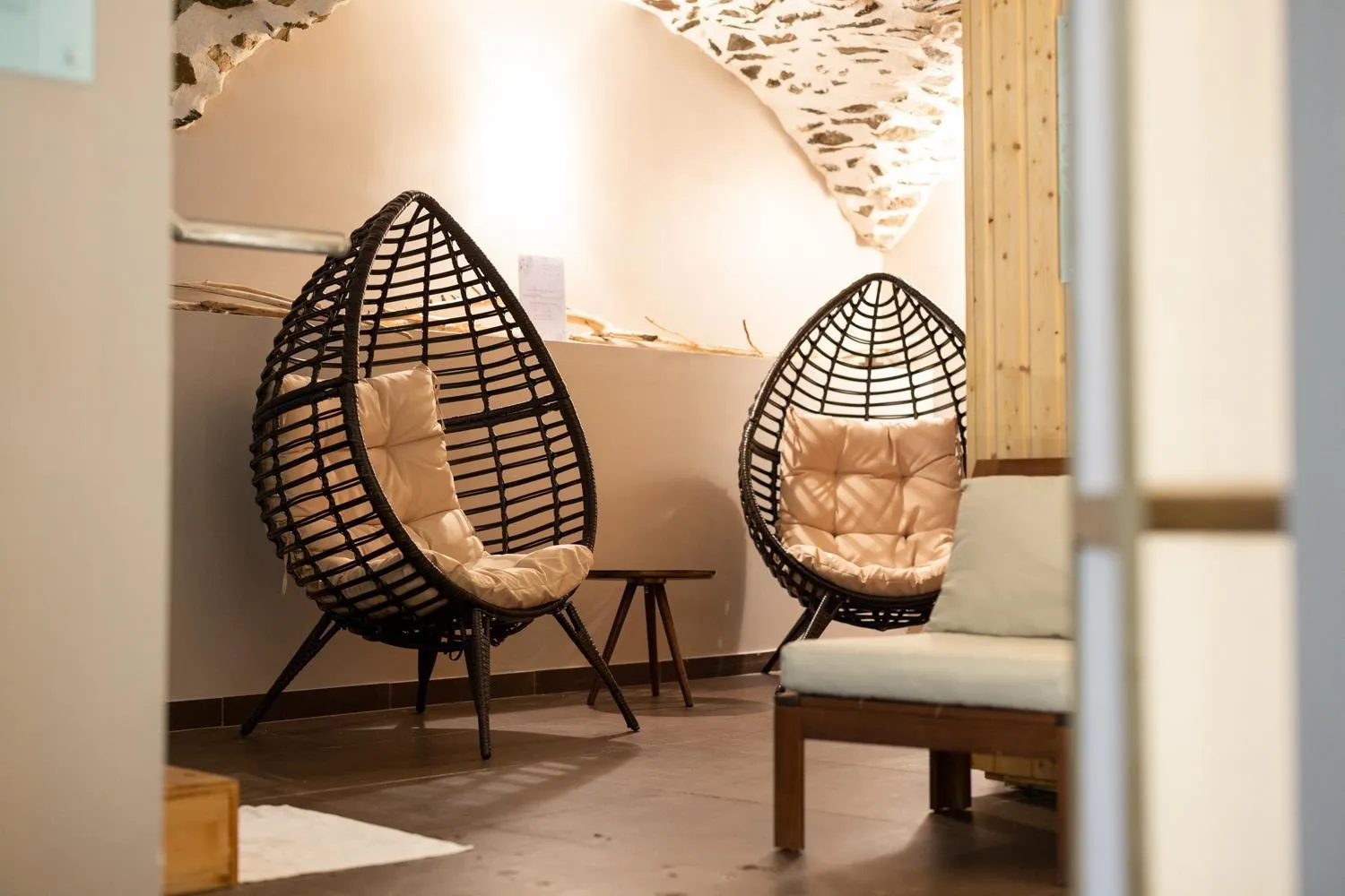 Lounge or bar in Le Grand Aigle Hotel & Spa****