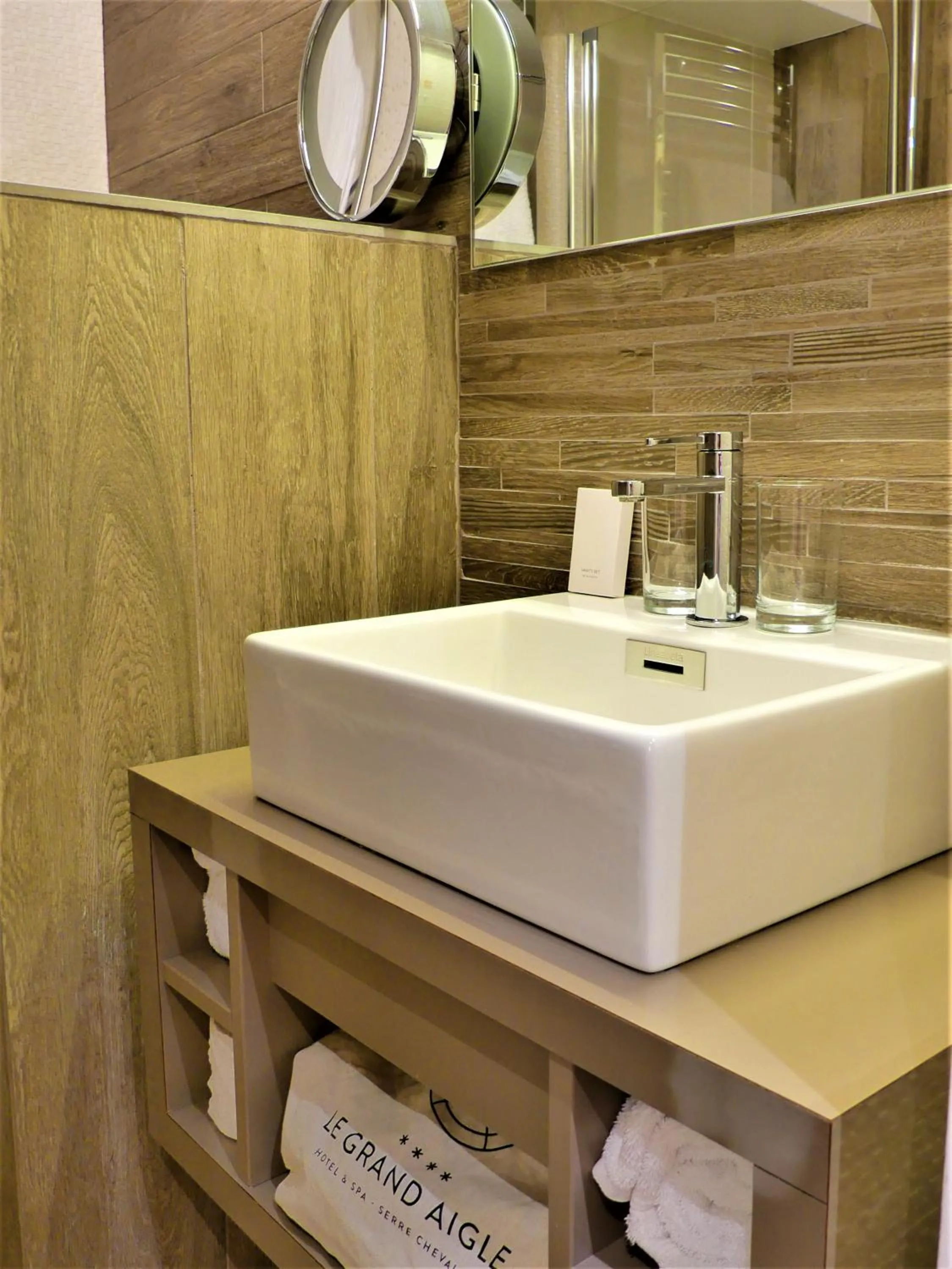 Bathroom in Le Grand Aigle Hotel & Spa****